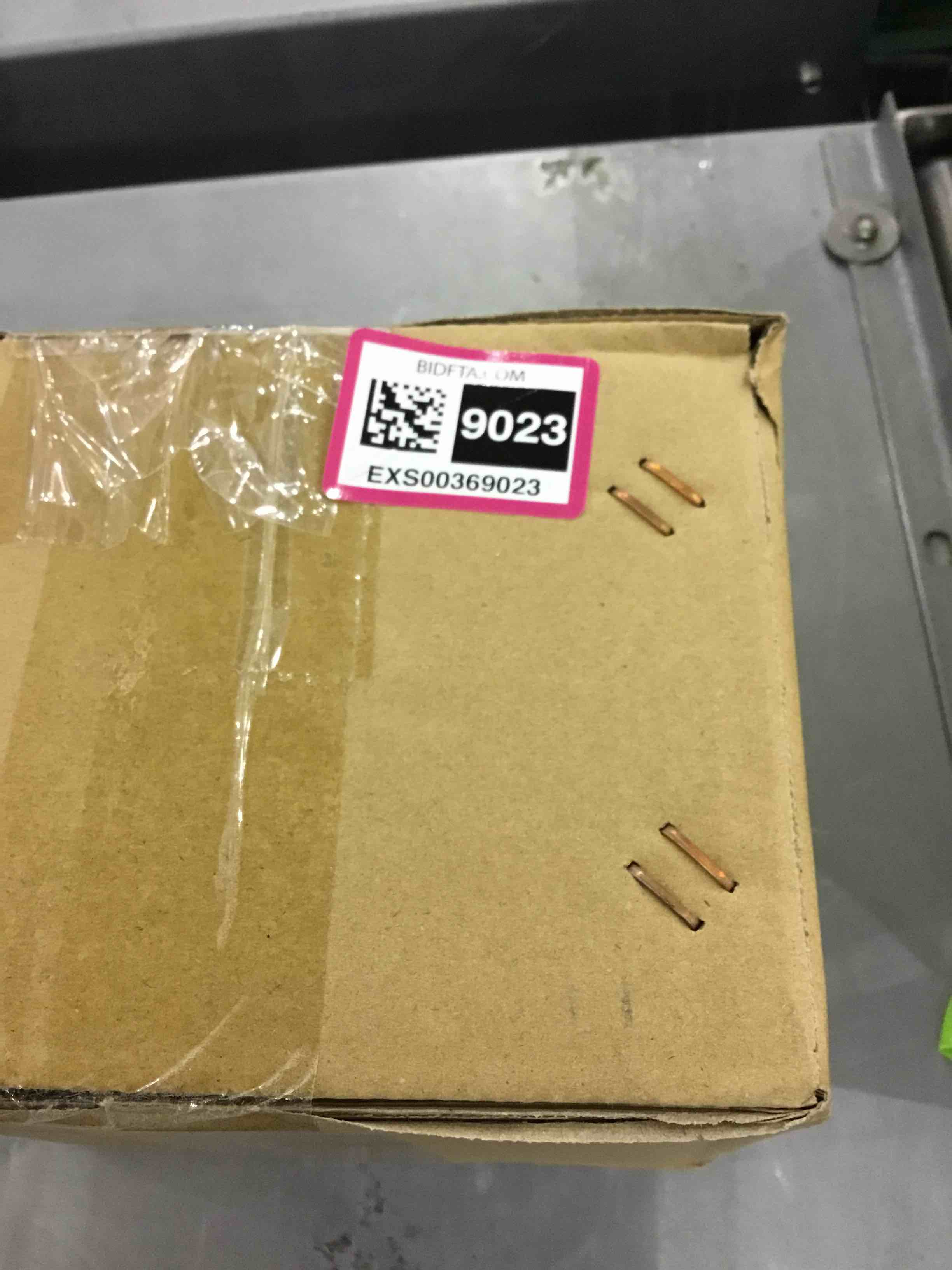 https://s3.amazonaws.com/lotting-images-prod/bidfta/EXS00369023_1690545021648.jpeg