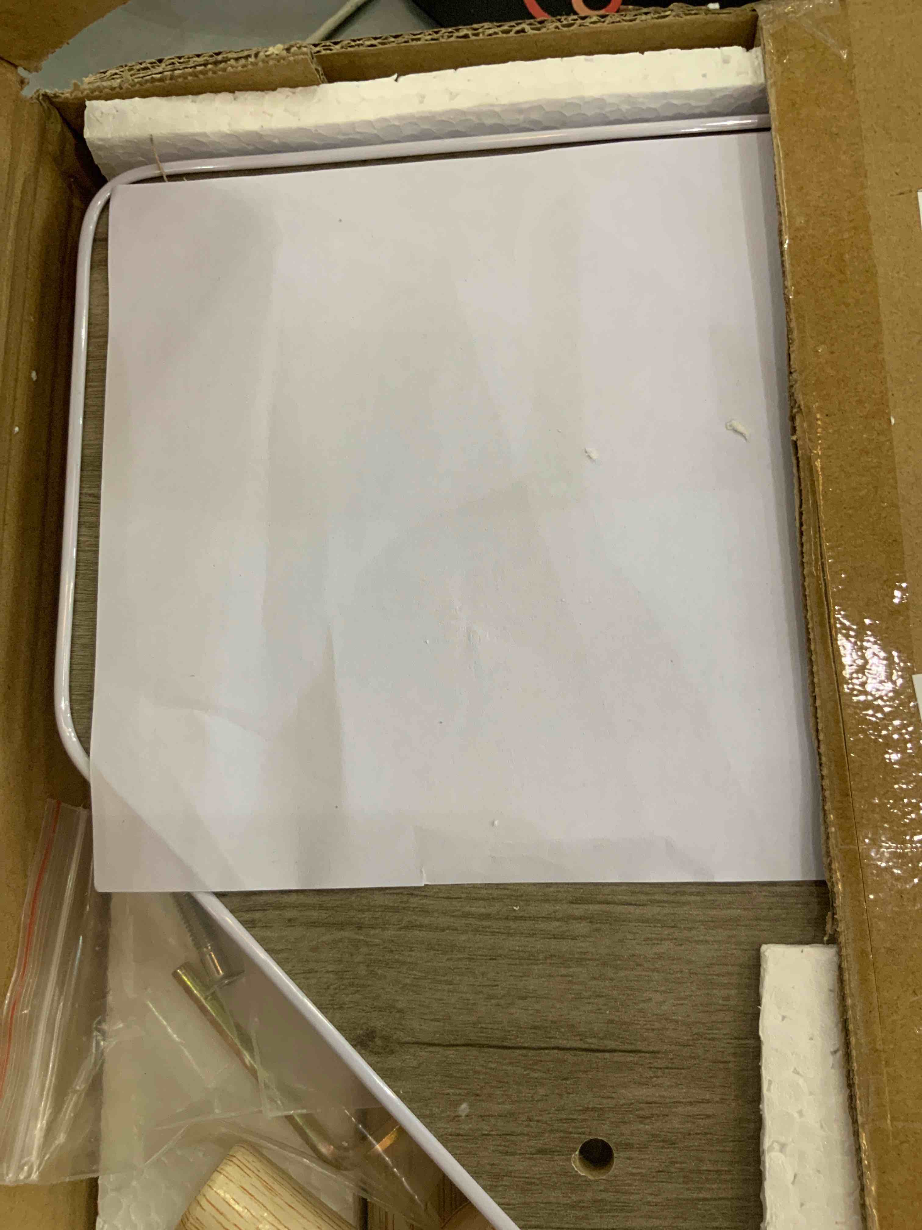 https://s3.amazonaws.com/lotting-images-prod/bidfta/EXS00369549_1690470106268.jpeg