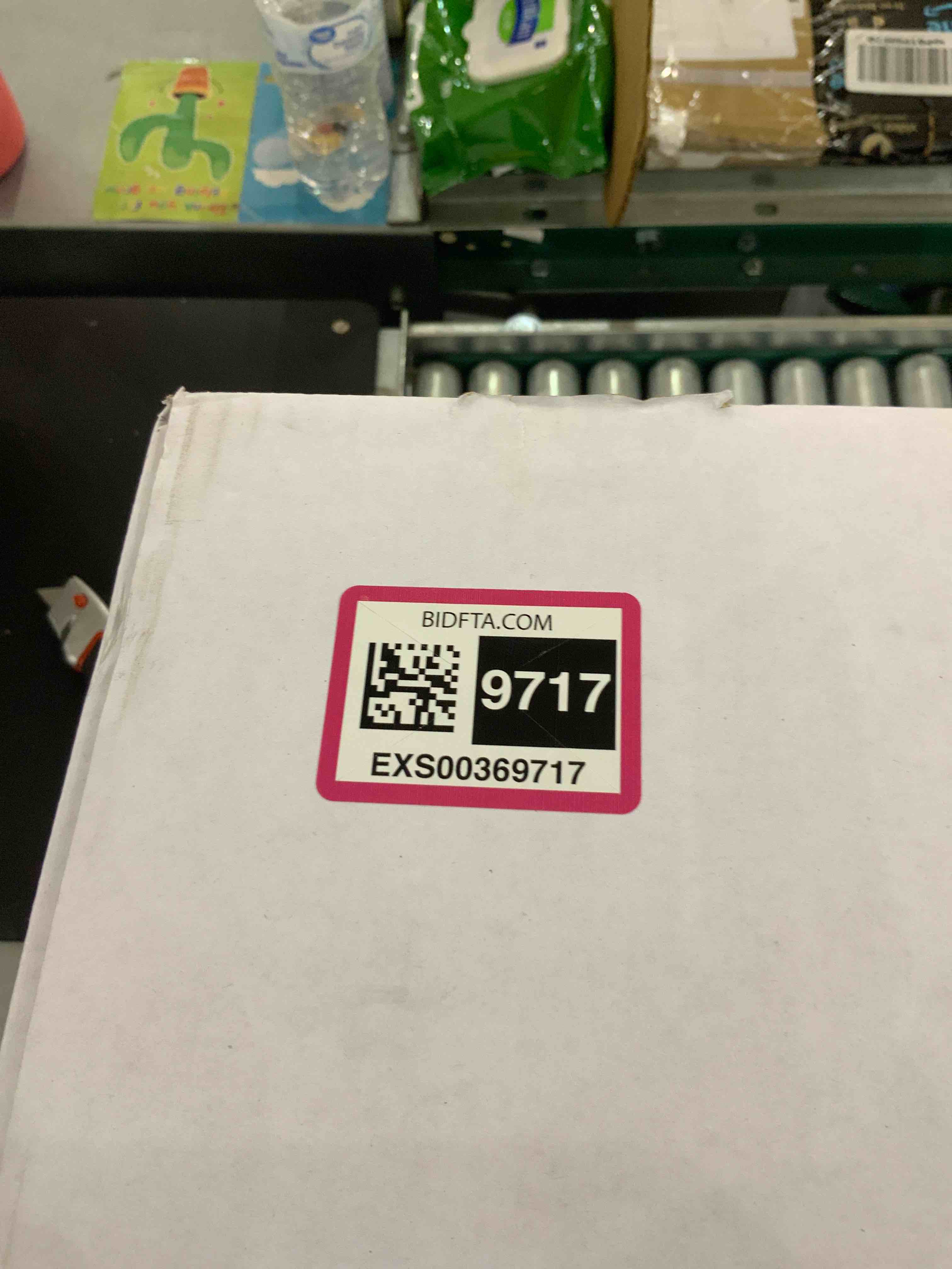 https://s3.amazonaws.com/lotting-images-prod/bidfta/EXS00369717_1690548731775.jpeg