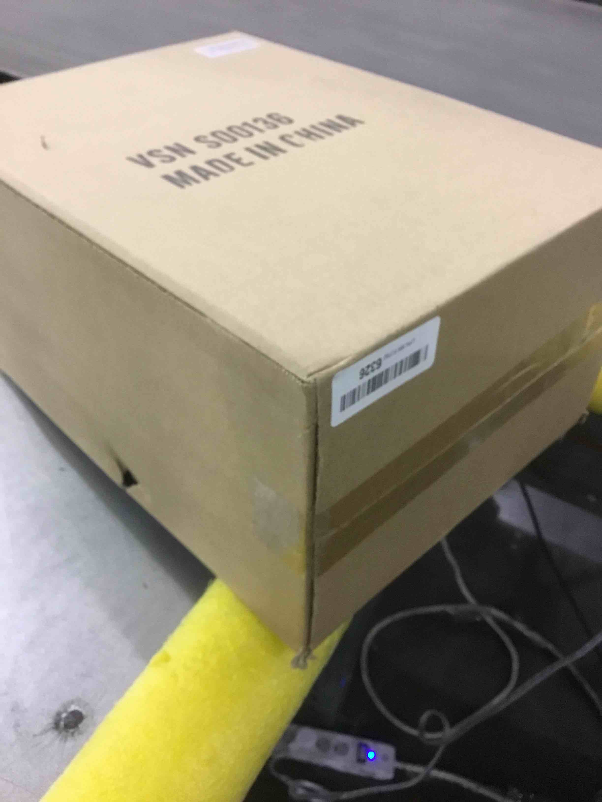 https://s3.amazonaws.com/lotting-images-prod/bidfta/EXS00370454_1691159562920.jpeg