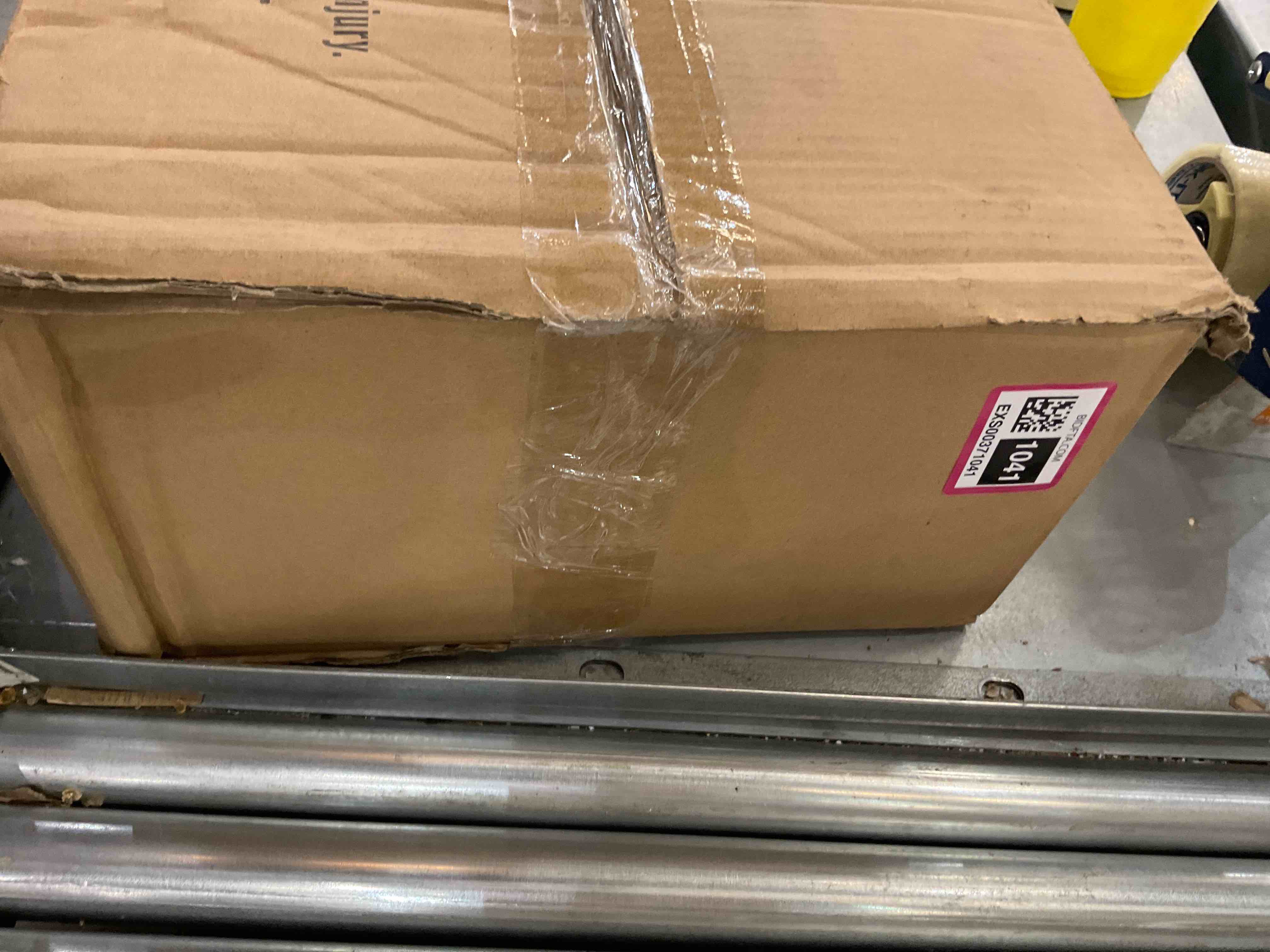https://s3.amazonaws.com/lotting-images-prod/bidfta/EXS00371041_1690916158862.jpeg