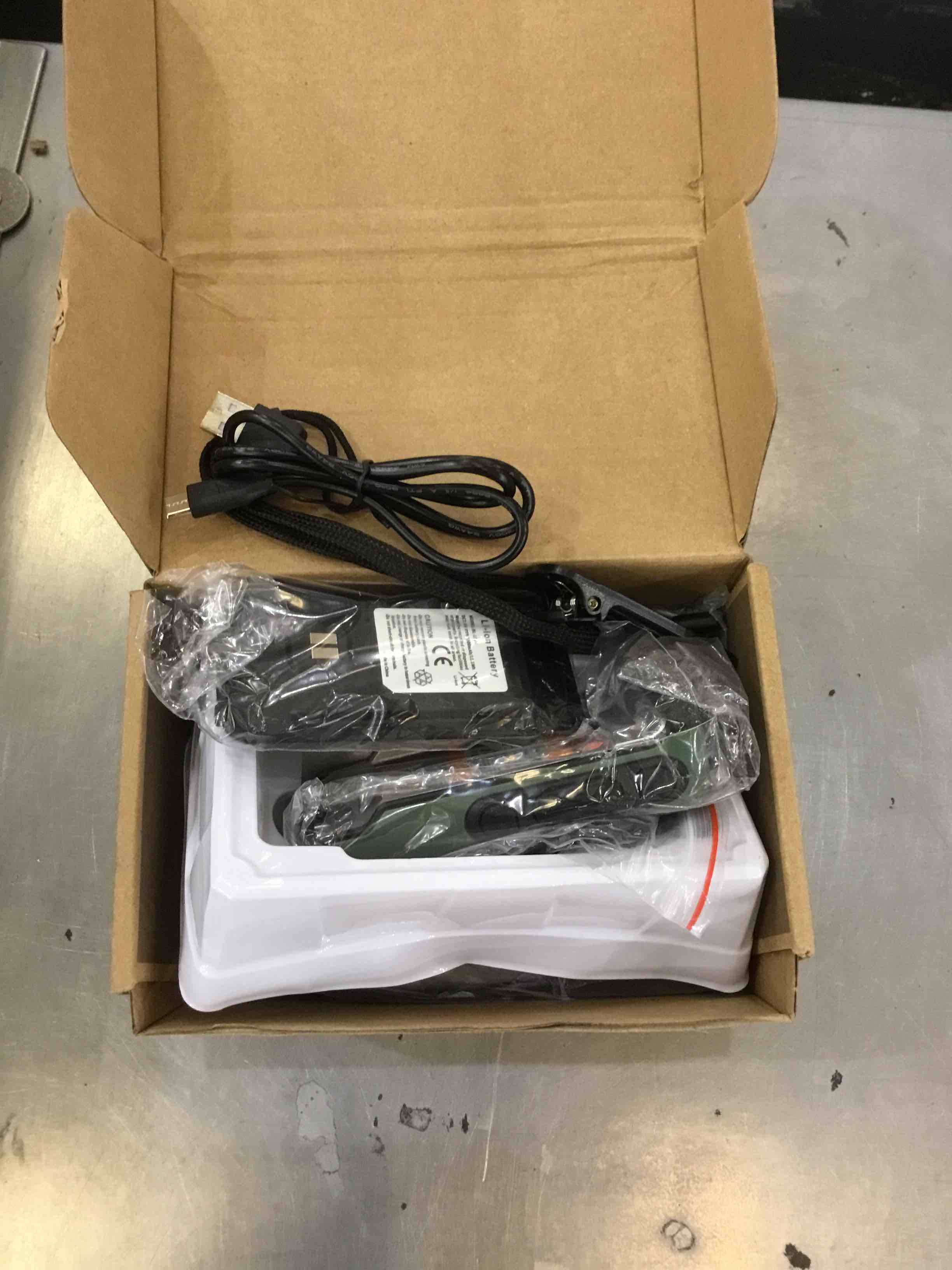 https://s3.amazonaws.com/lotting-images-prod/bidfta/EXS00371518_1690903021974.jpeg
