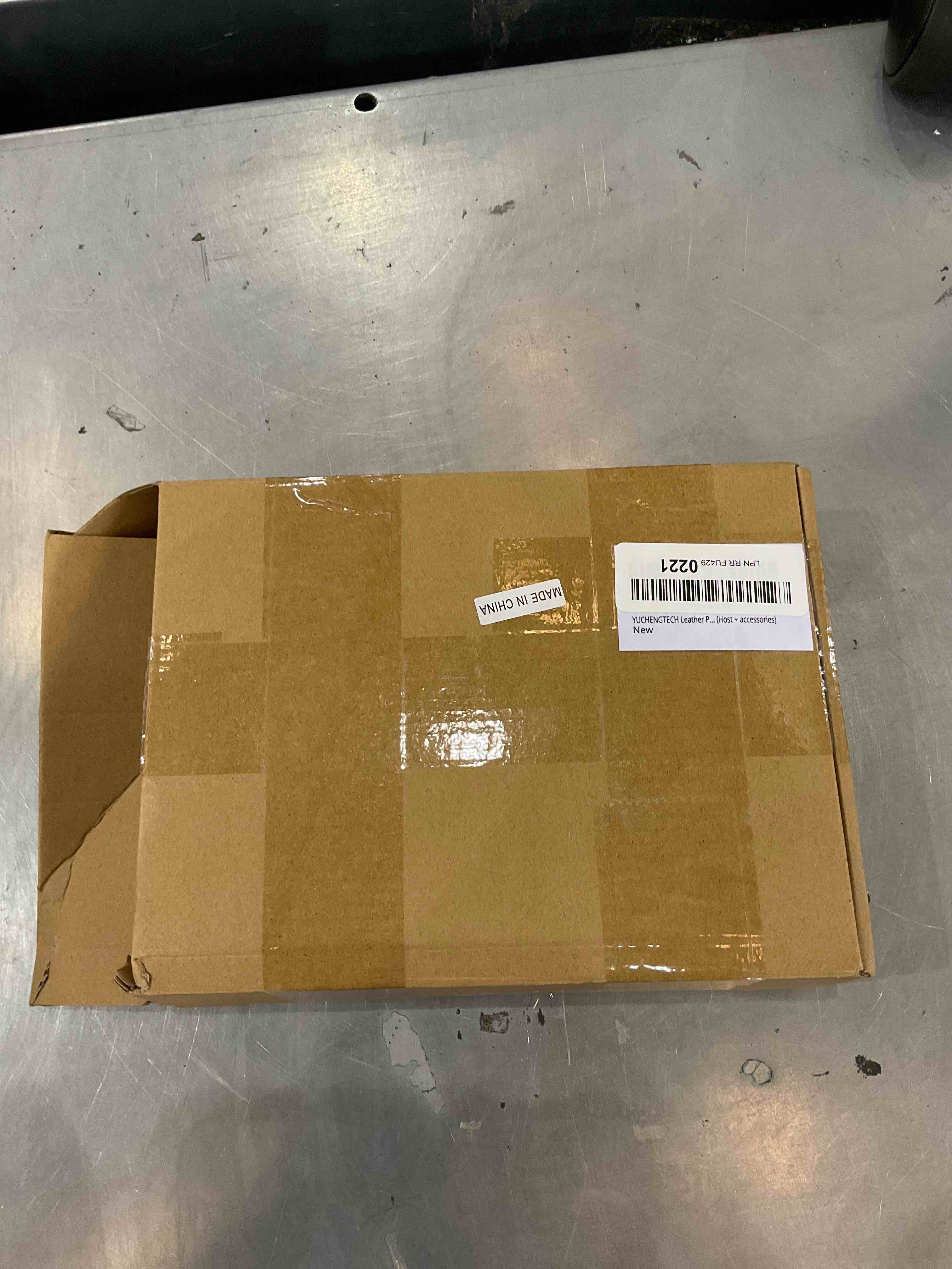 https://s3.amazonaws.com/lotting-images-prod/bidfta/EXS00371675_1690983336317.jpeg