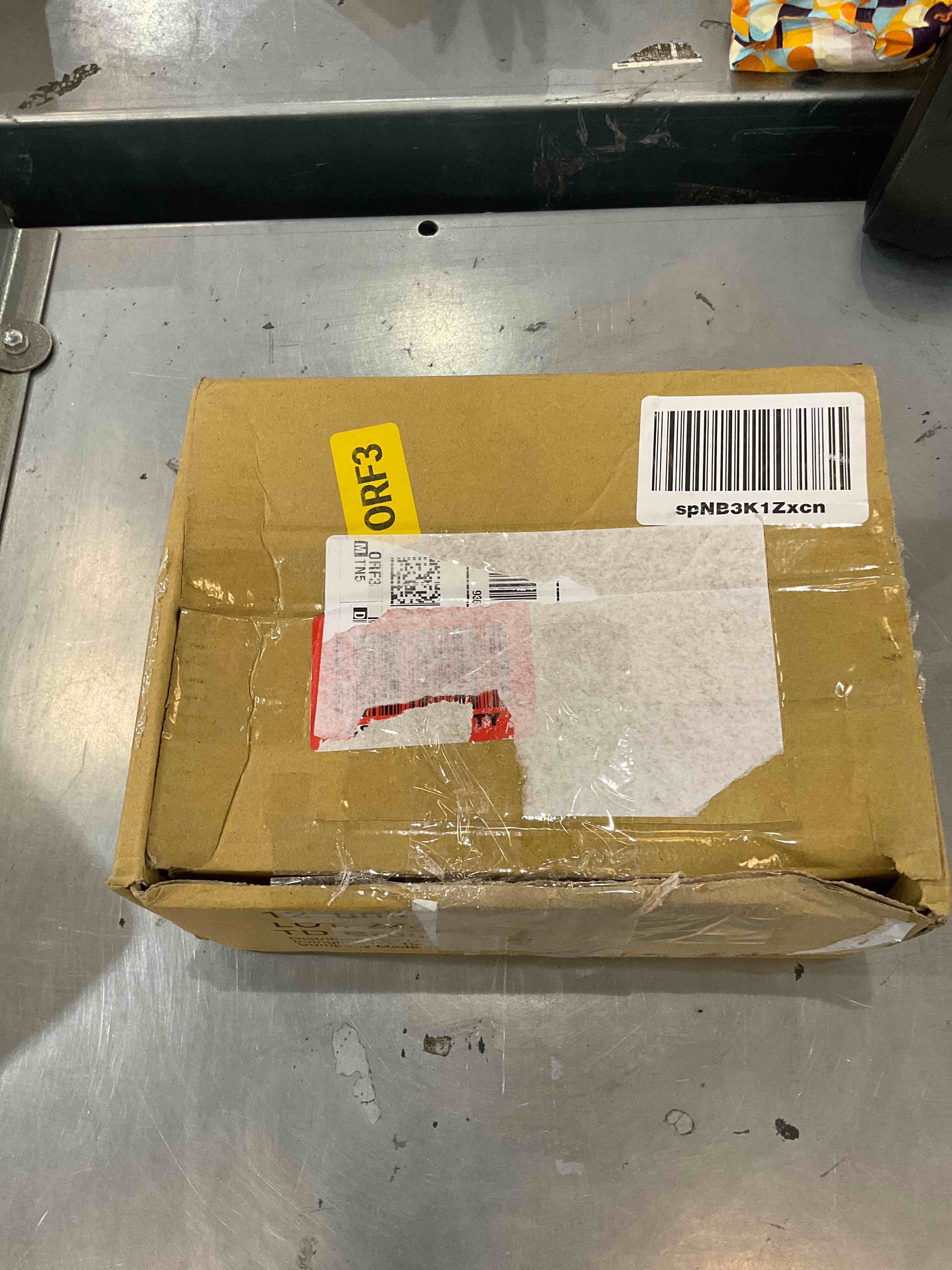 https://s3.amazonaws.com/lotting-images-prod/bidfta/EXS00371734_1690989708657.jpeg