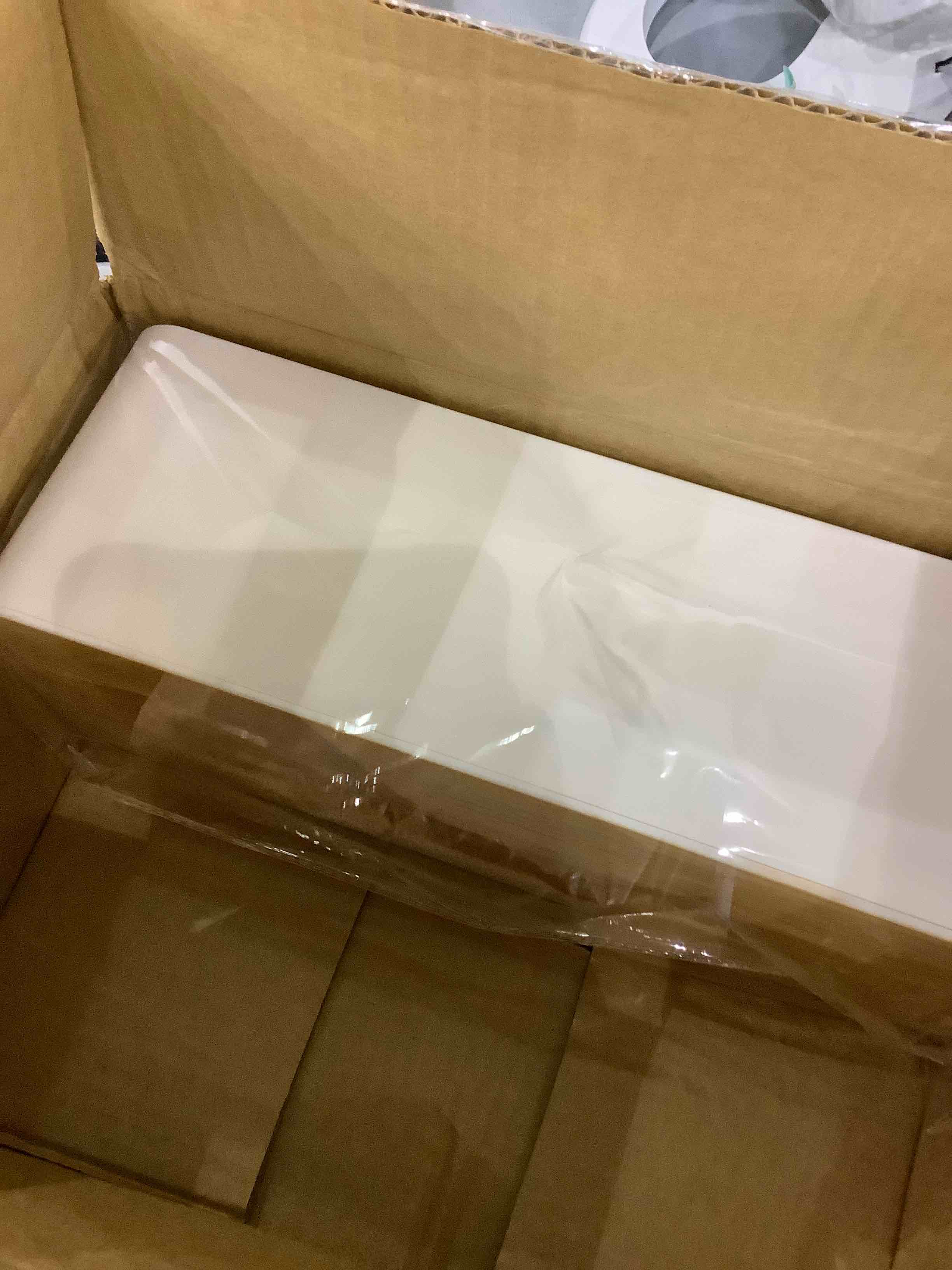 https://s3.amazonaws.com/lotting-images-prod/bidfta/EXS00372294_1691493930857.jpeg