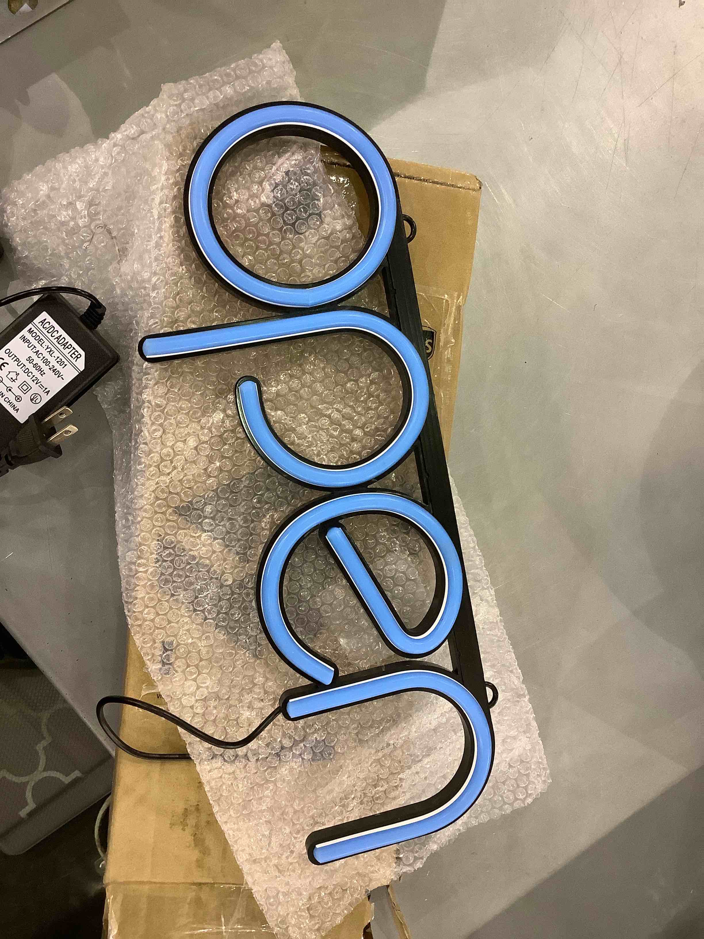 https://s3.amazonaws.com/lotting-images-prod/bidfta/EXS00372488_1691581702726.jpeg