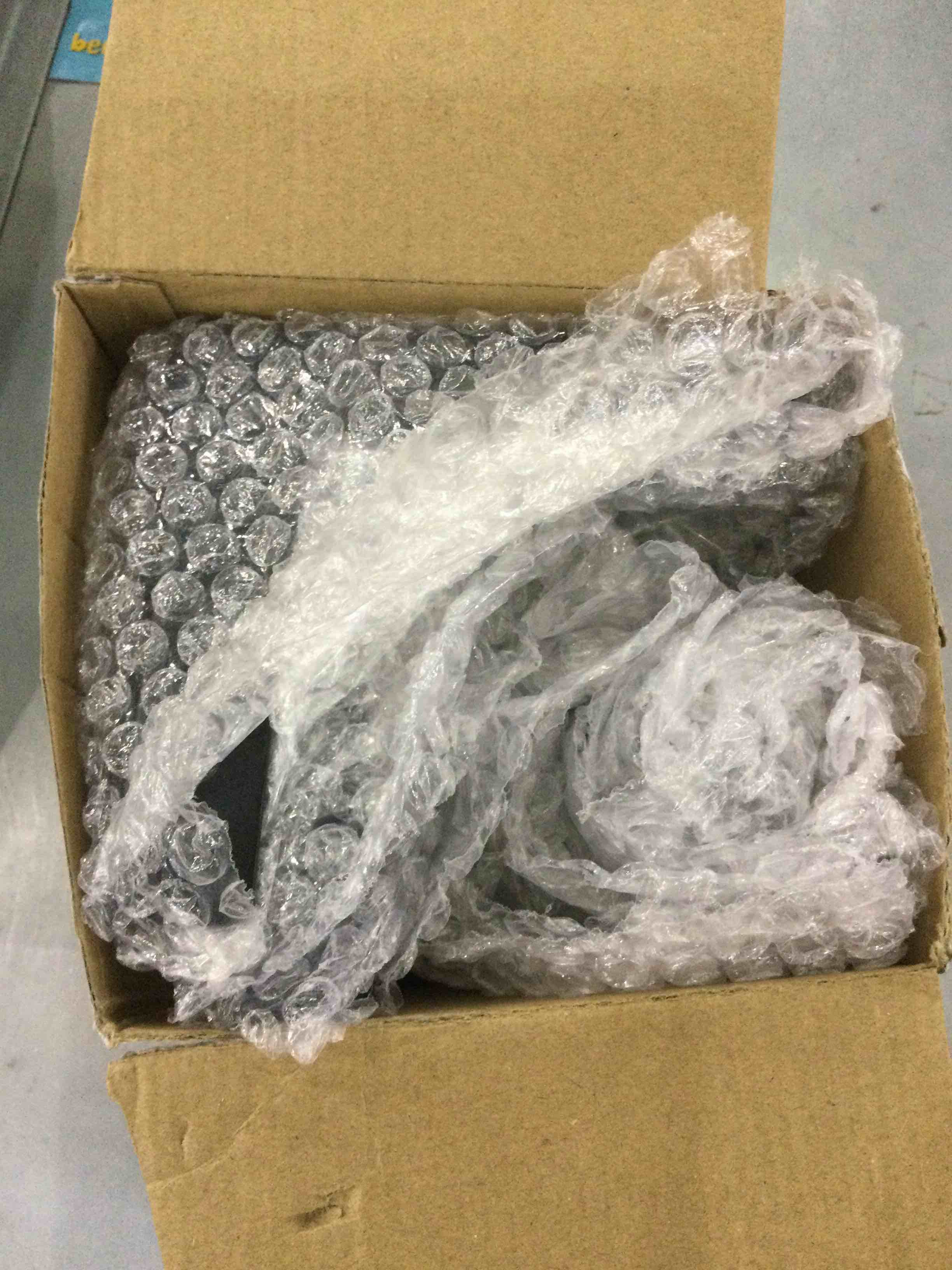 https://s3.amazonaws.com/lotting-images-prod/bidfta/EXS00372590_1691077168141.jpeg