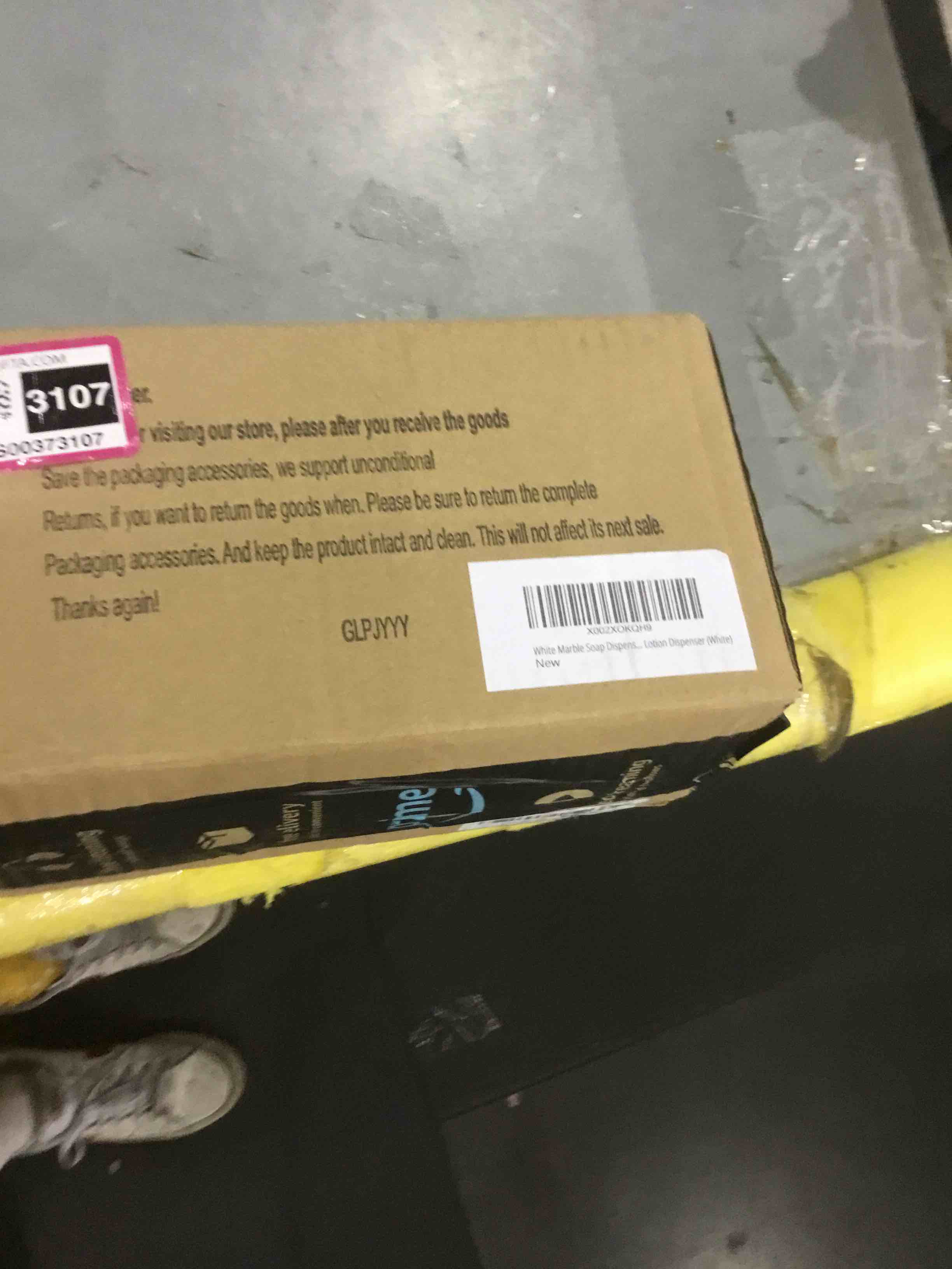 https://s3.amazonaws.com/lotting-images-prod/bidfta/EXS00373107_1691072553592.jpeg