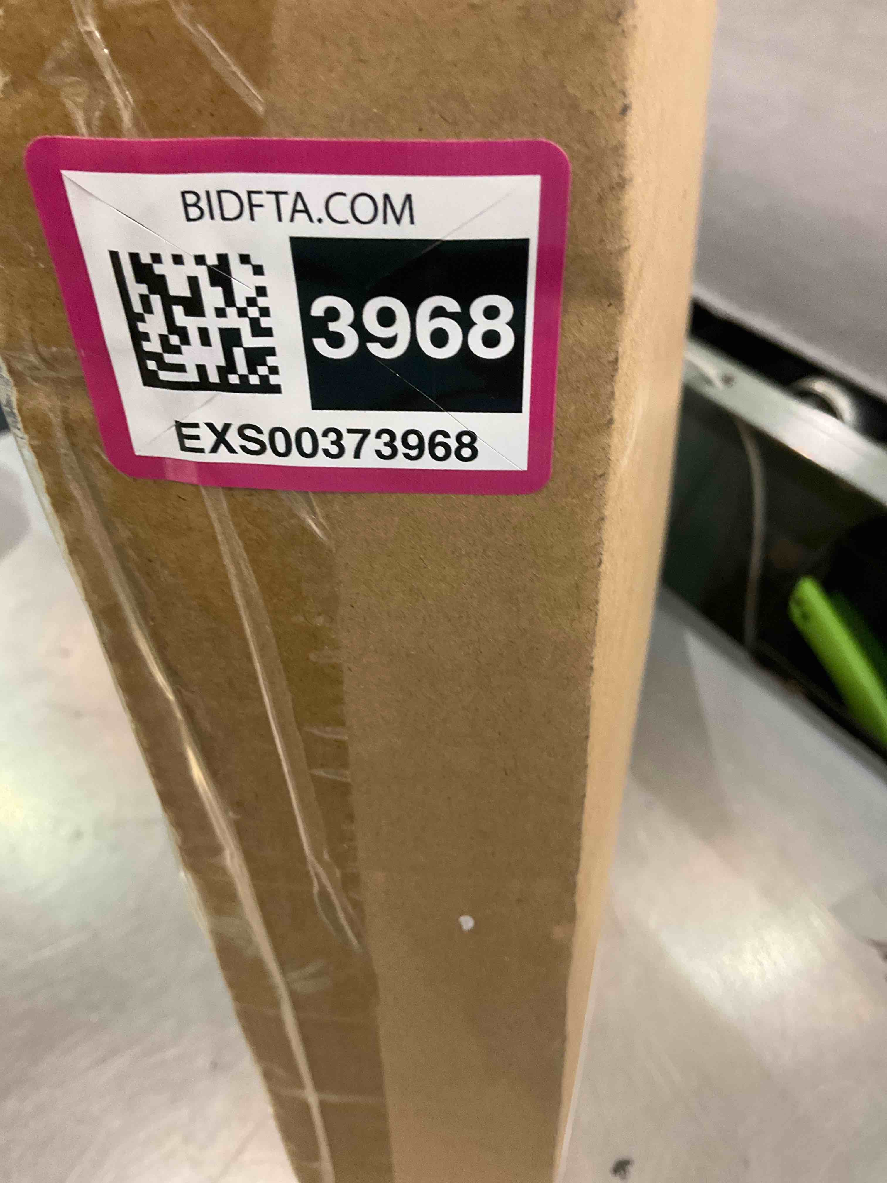 https://s3.amazonaws.com/lotting-images-prod/bidfta/EXS00373968_1691606202500.jpeg