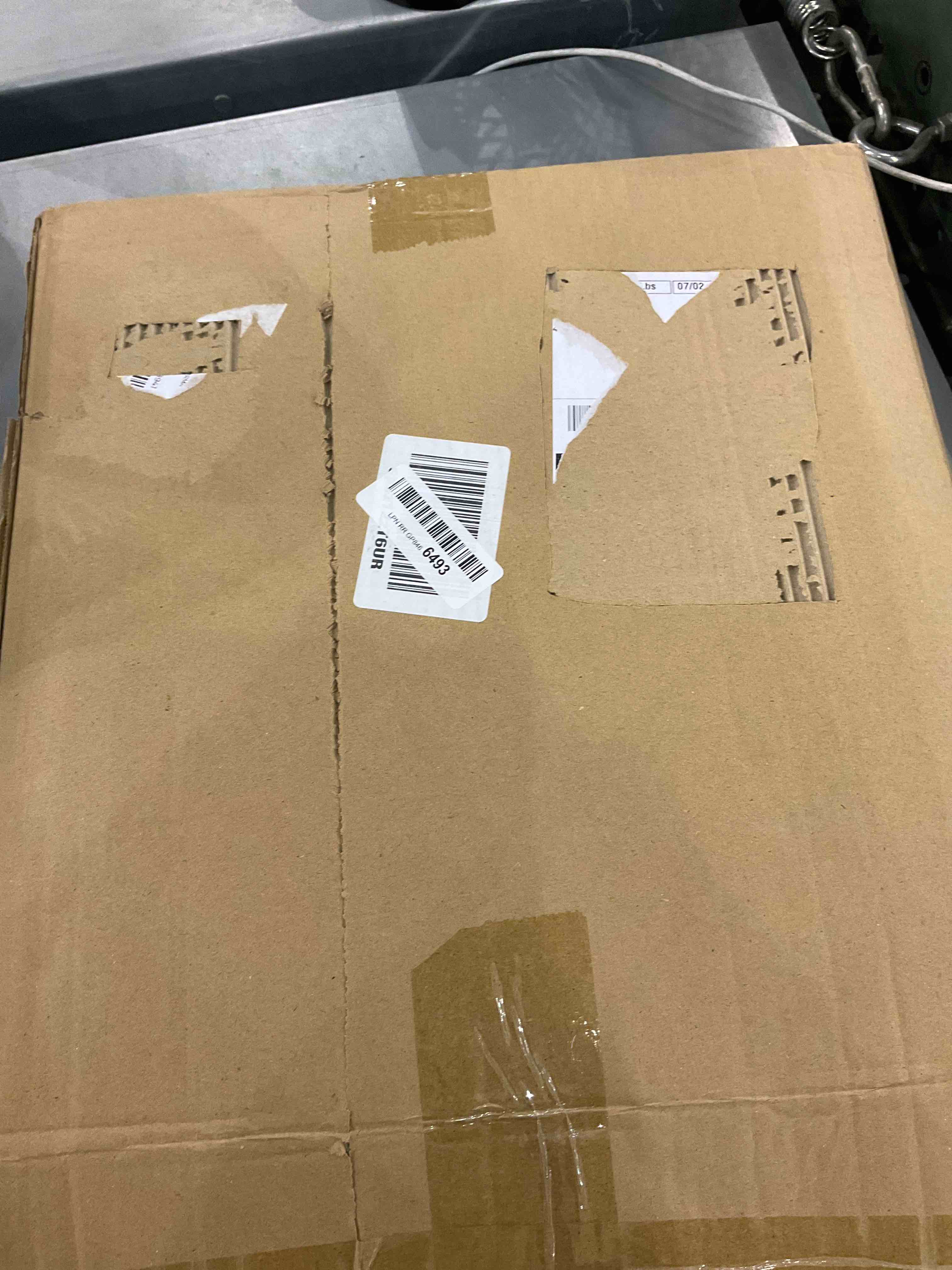 https://s3.amazonaws.com/lotting-images-prod/bidfta/EXS00373987_1691666193299.jpeg