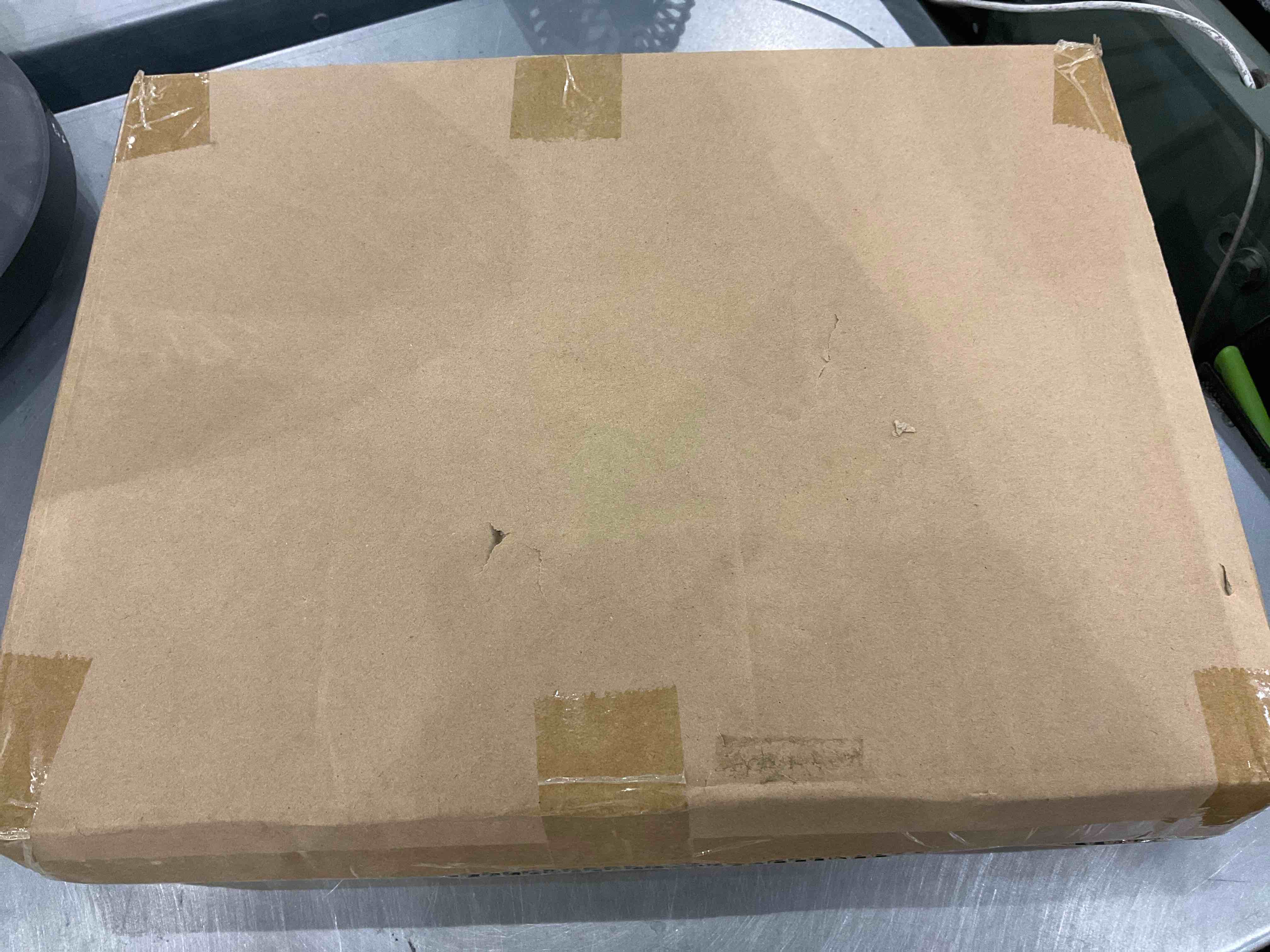 https://s3.amazonaws.com/lotting-images-prod/bidfta/EXS00373997_1691667145306.jpeg