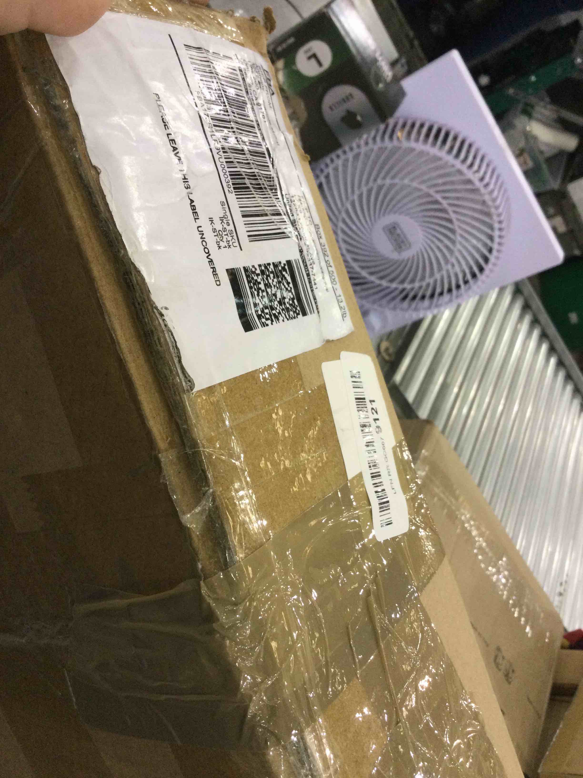 https://s3.amazonaws.com/lotting-images-prod/bidfta/EXS00374215_1690997231917.jpeg