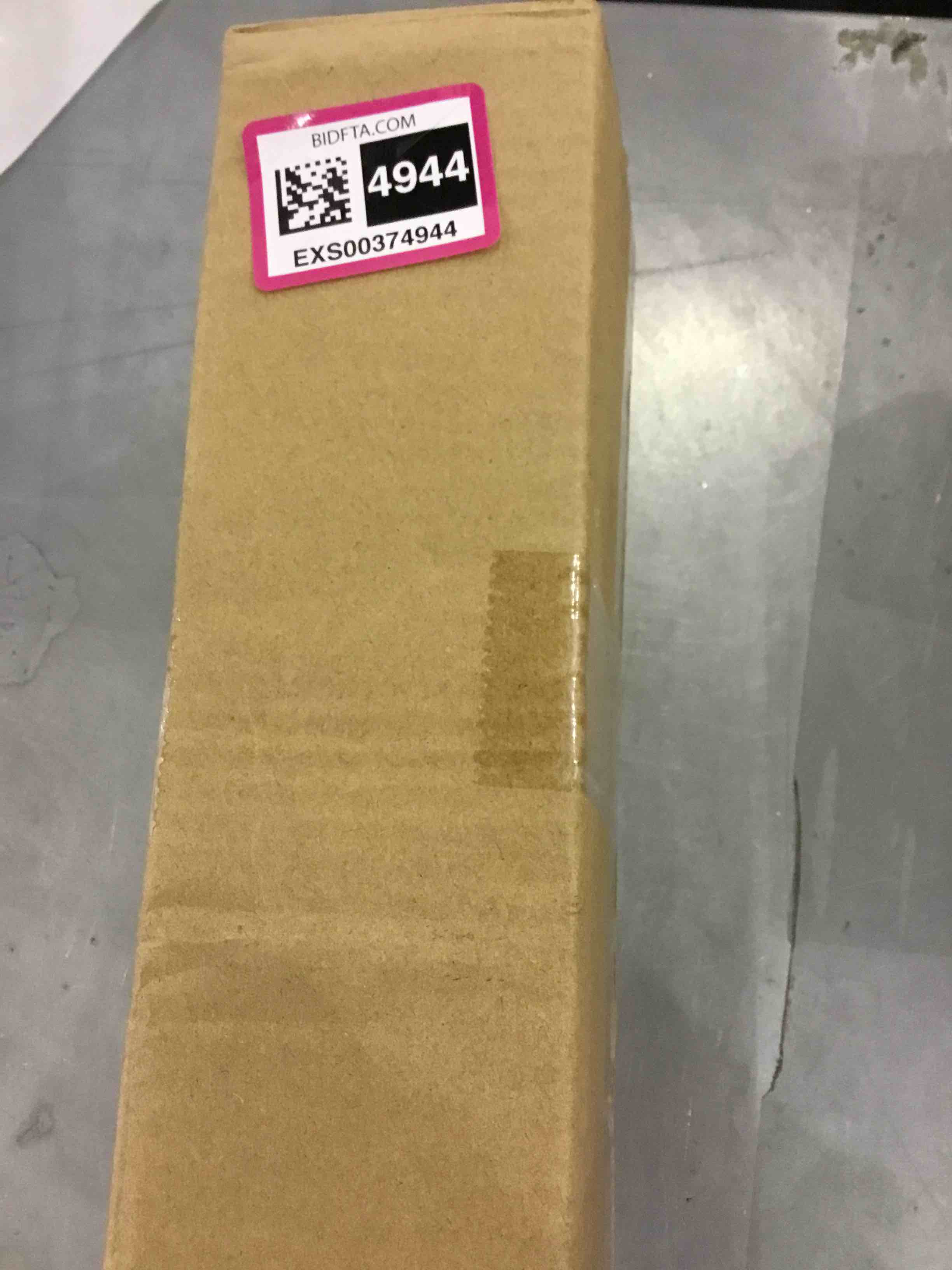 https://s3.amazonaws.com/lotting-images-prod/bidfta/EXS00374944_1691077112903.jpeg