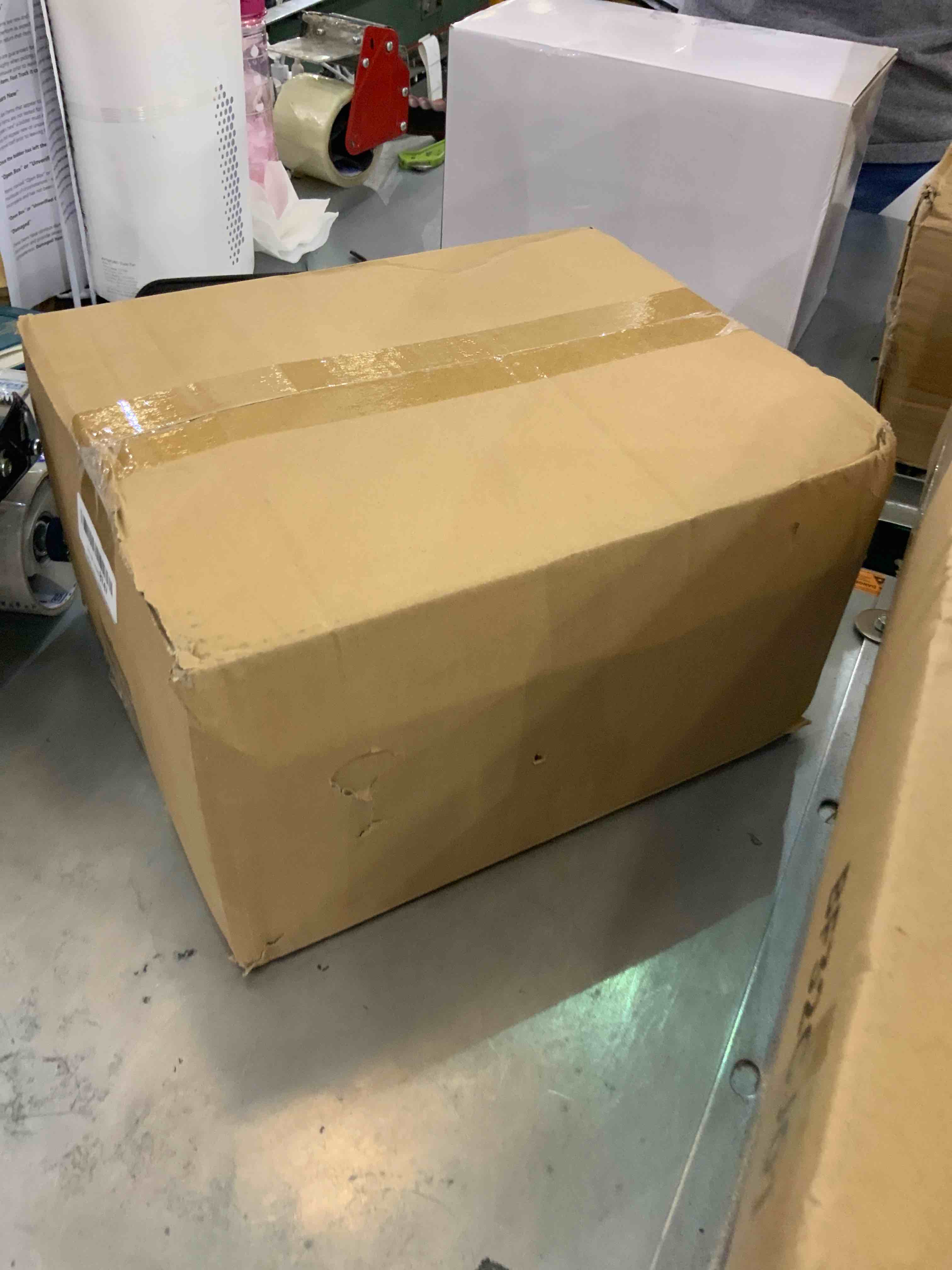 https://s3.amazonaws.com/lotting-images-prod/bidfta/EXS00376395_1690995669634.jpeg