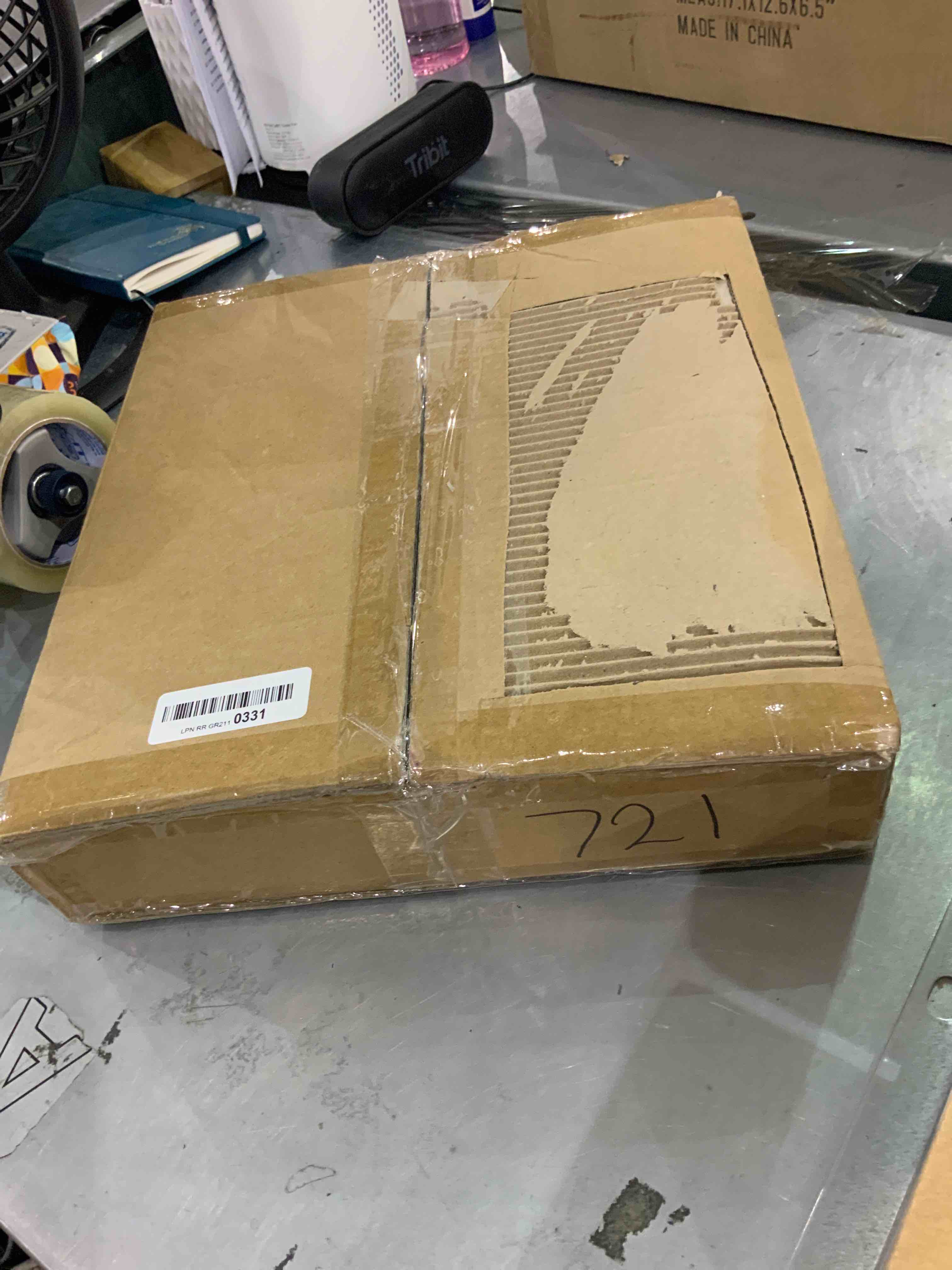 https://s3.amazonaws.com/lotting-images-prod/bidfta/EXS00376775_1691150466261.jpeg