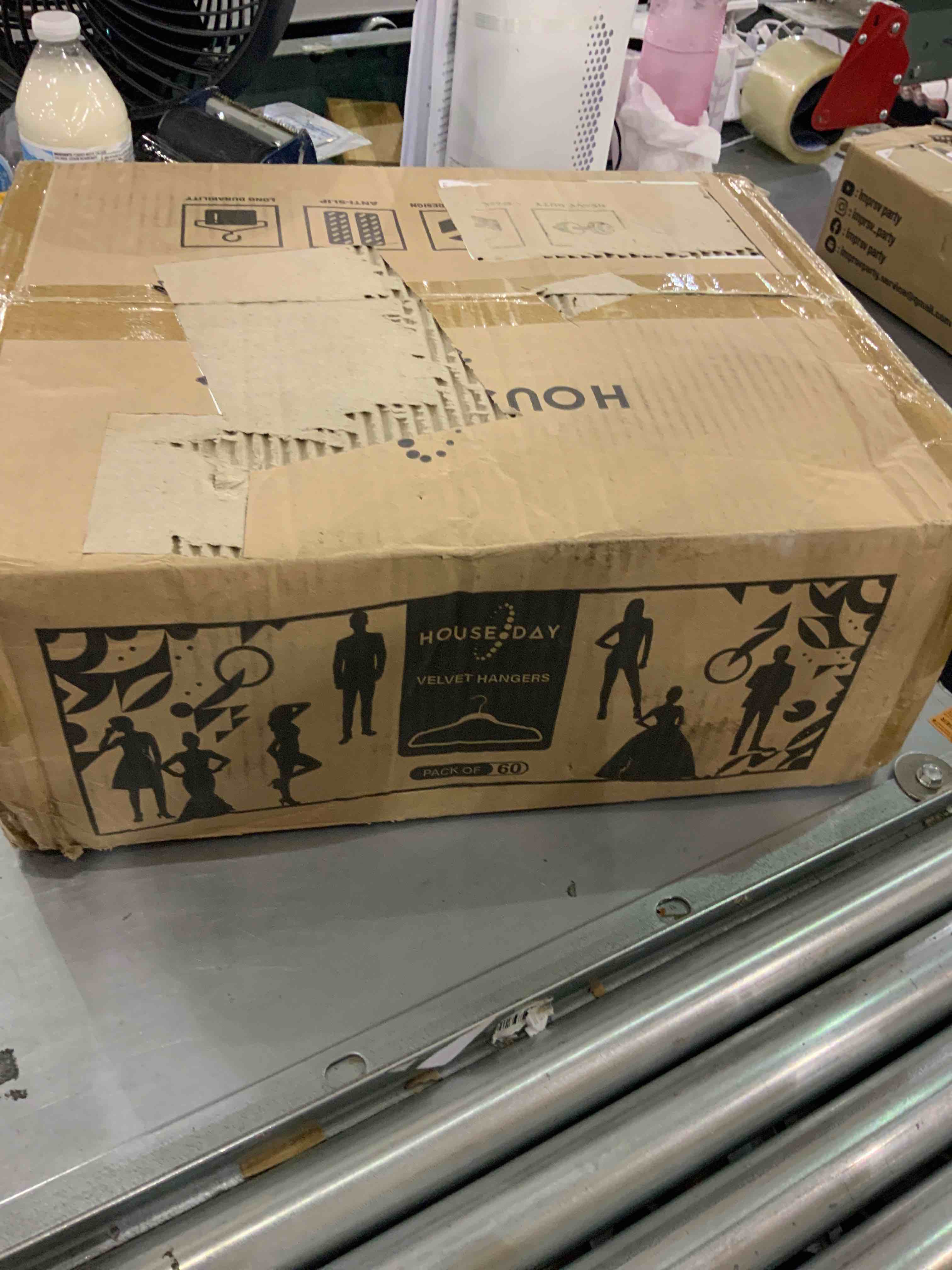 https://s3.amazonaws.com/lotting-images-prod/bidfta/EXS00376822_1691157489193.jpeg