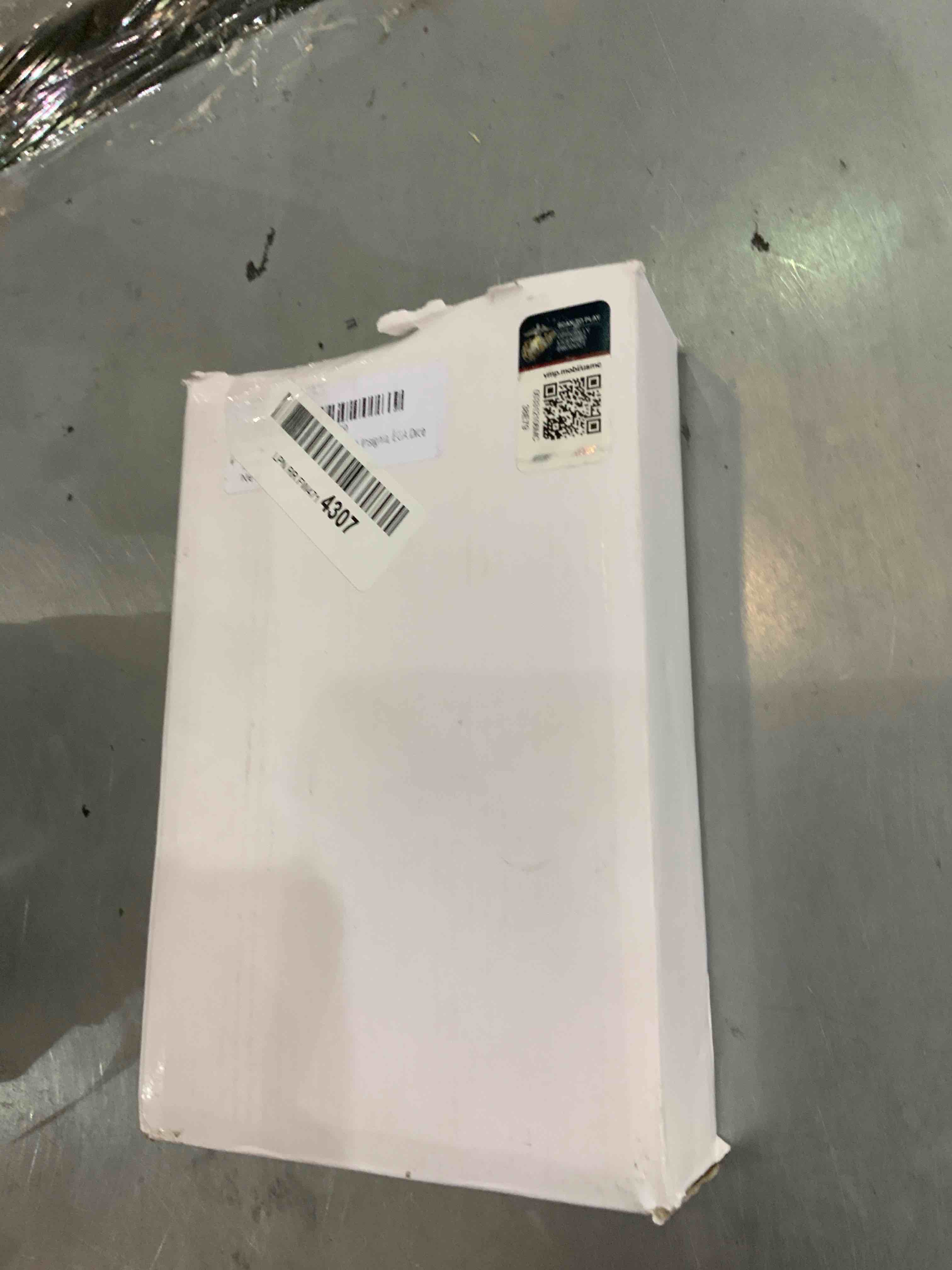https://s3.amazonaws.com/lotting-images-prod/bidfta/EXS00376974_1691176505966.jpeg
