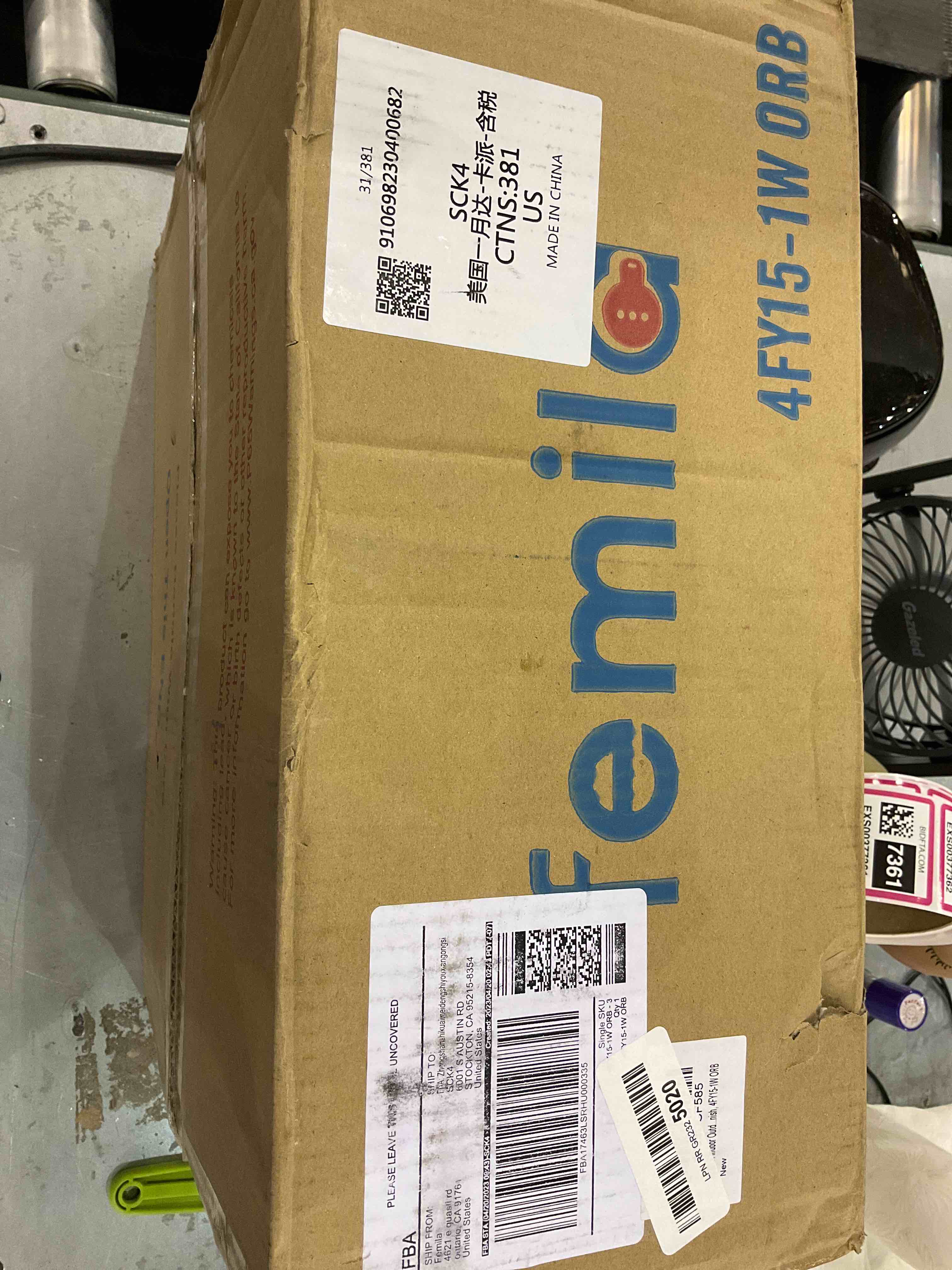 https://s3.amazonaws.com/lotting-images-prod/bidfta/EXS00377360_1691065868829.jpeg
