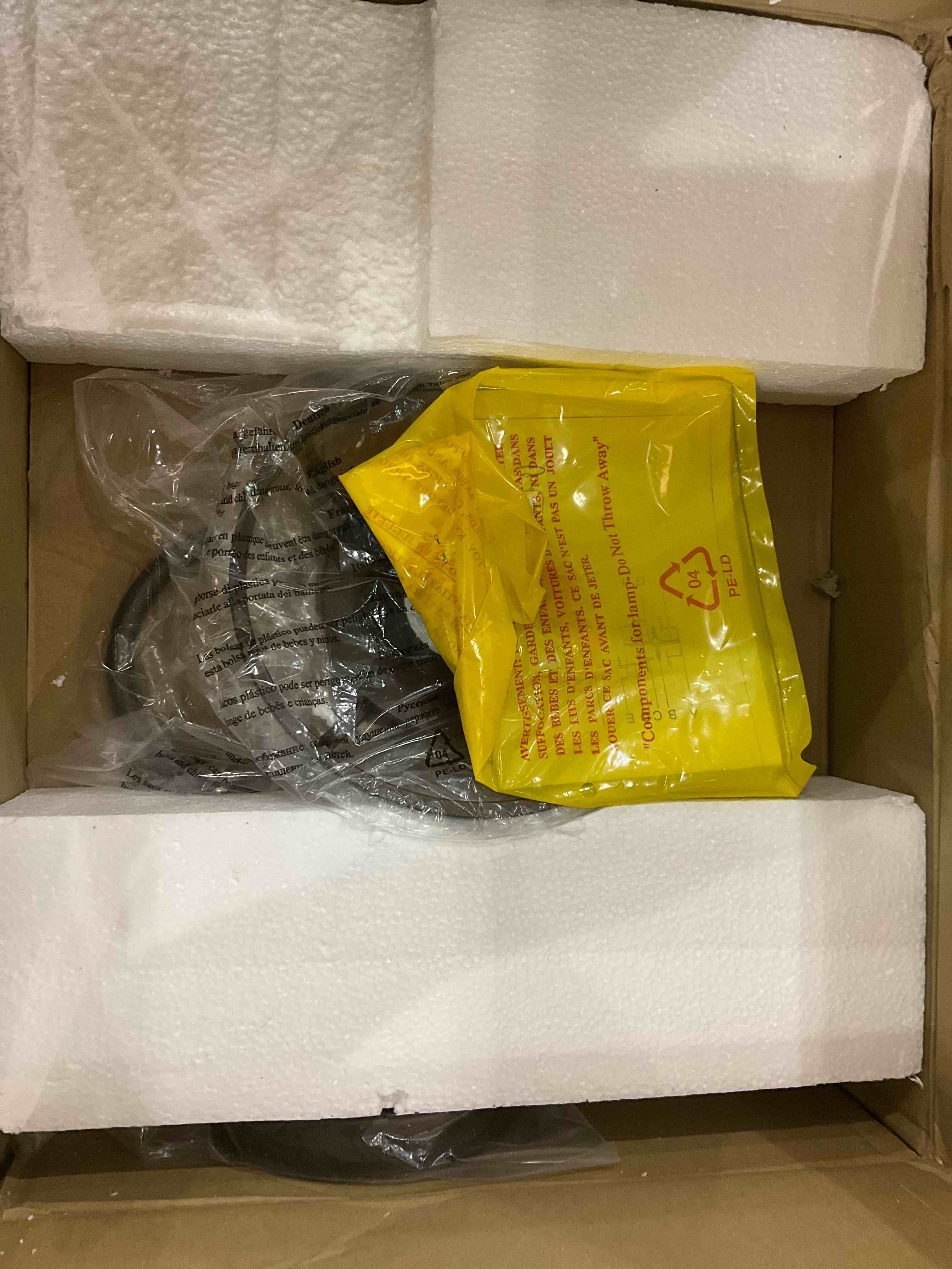 https://s3.amazonaws.com/lotting-images-prod/bidfta/EXS00377360_1691065884599.jpeg