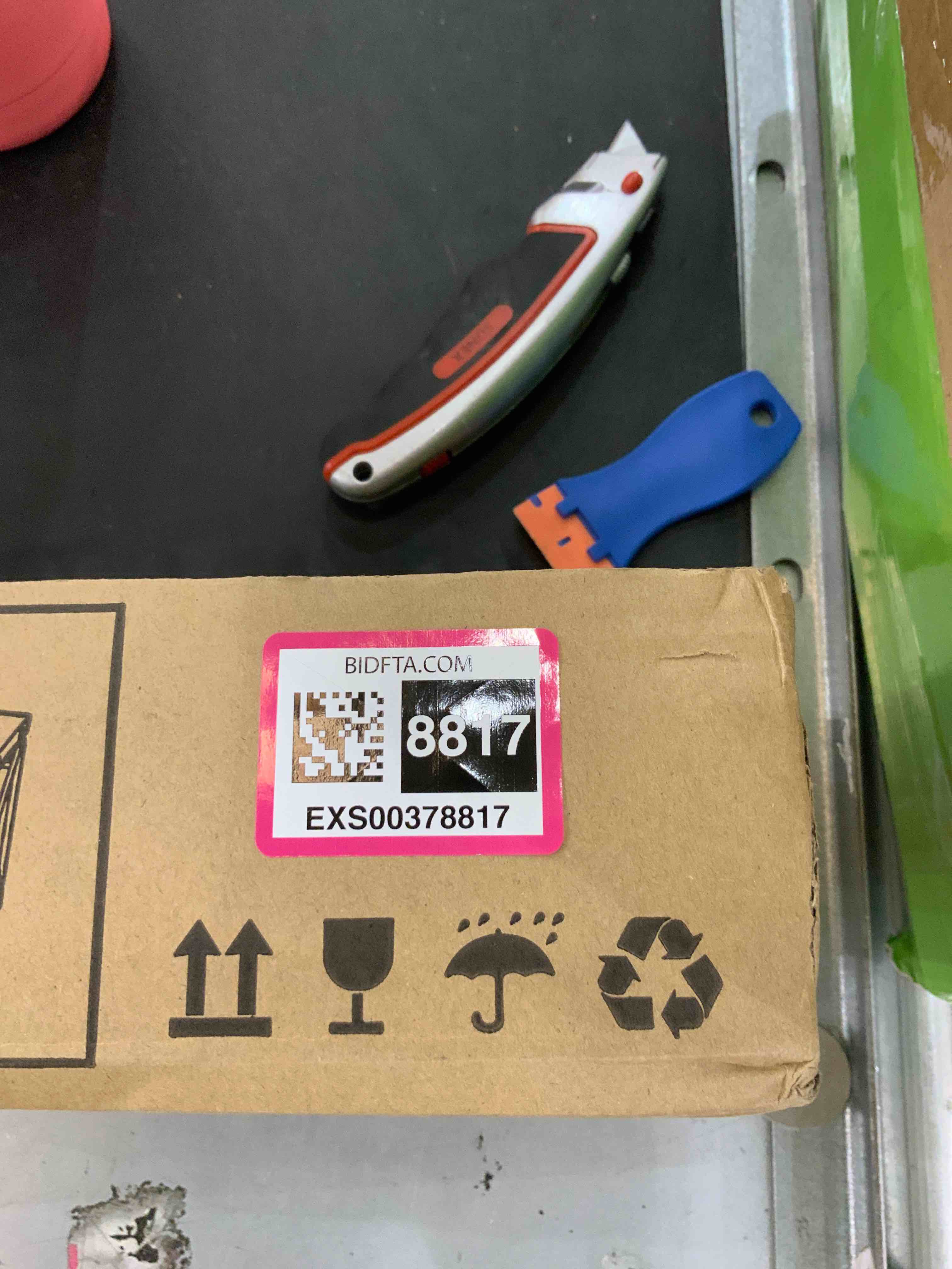 https://s3.amazonaws.com/lotting-images-prod/bidfta/EXS00378817_1691170856877.jpeg
