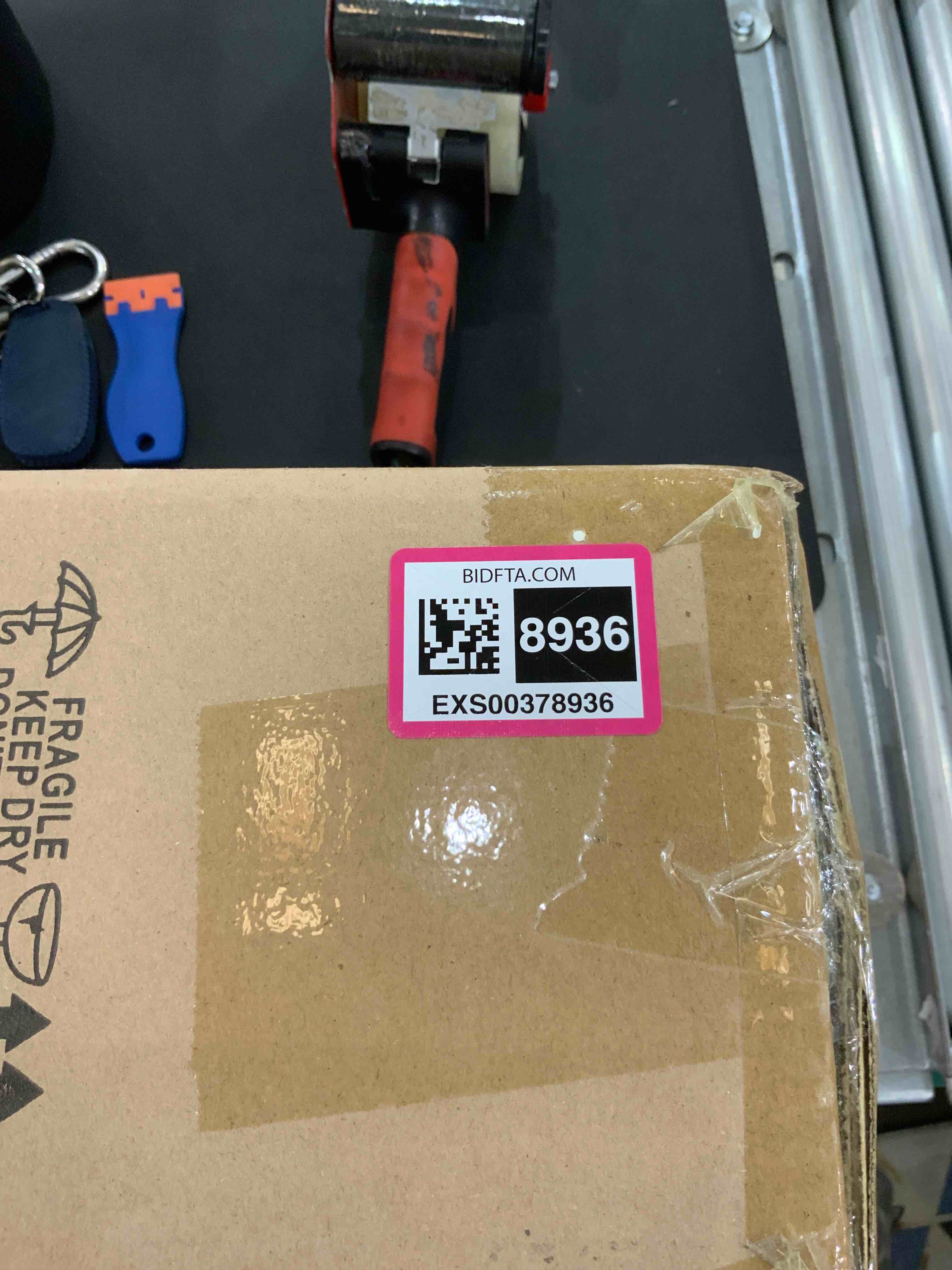 https://s3.amazonaws.com/lotting-images-prod/bidfta/EXS00378936_1691422203277.jpeg