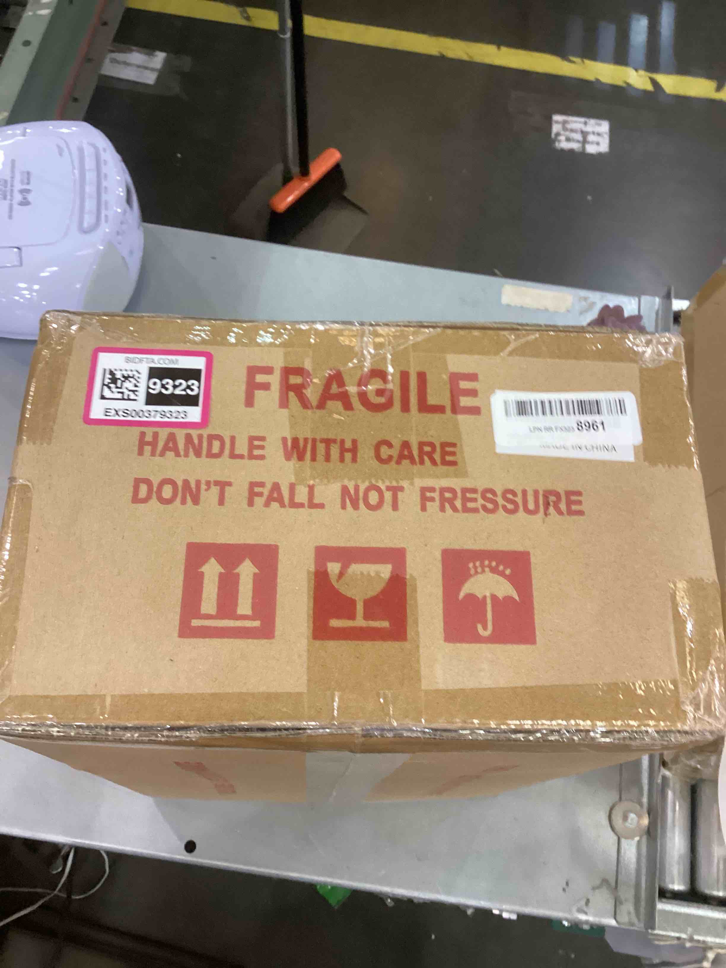https://s3.amazonaws.com/lotting-images-prod/bidfta/EXS00379323_1690994055724.jpeg
