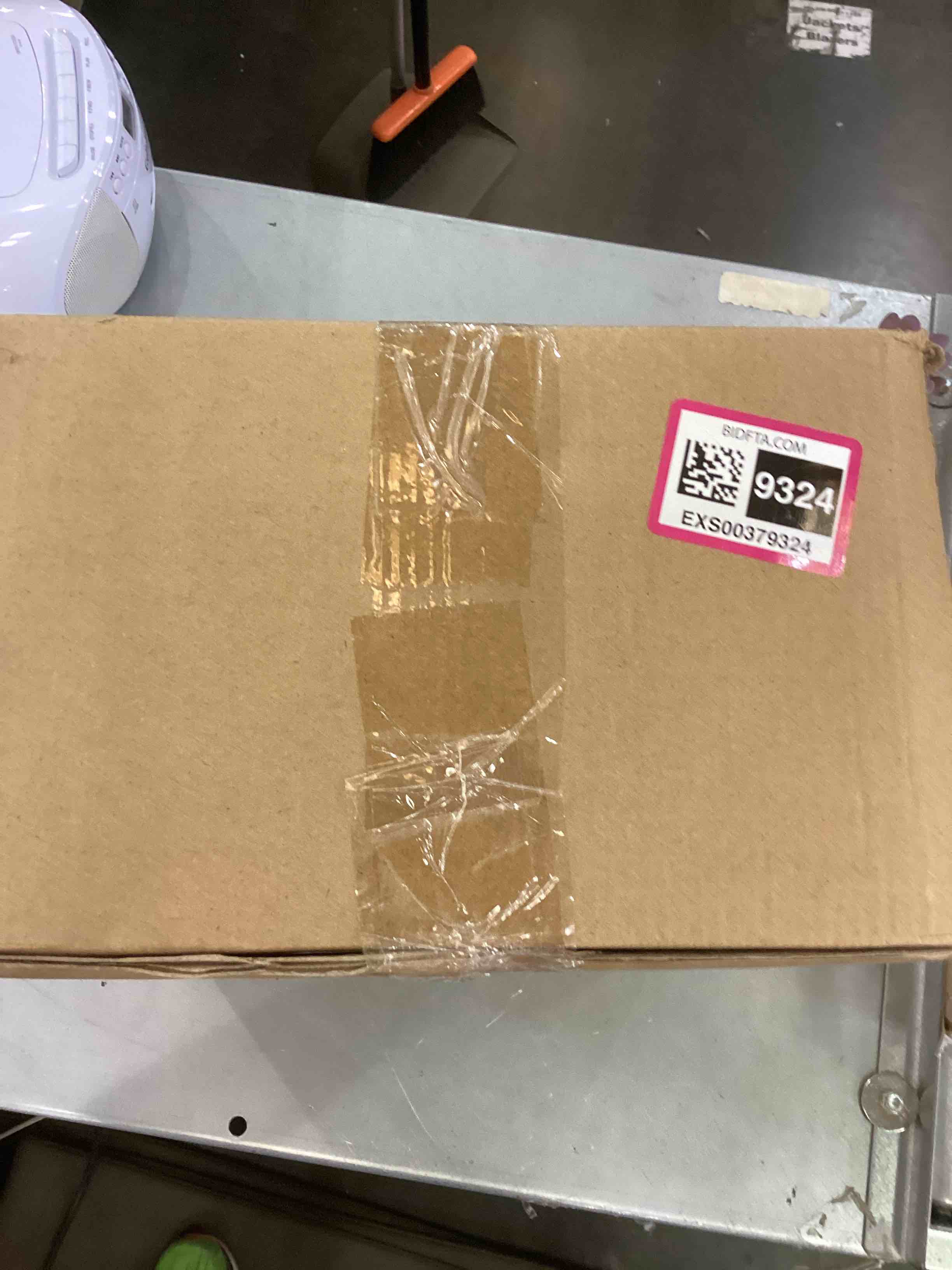 https://s3.amazonaws.com/lotting-images-prod/bidfta/EXS00379324_1690994099939.jpeg