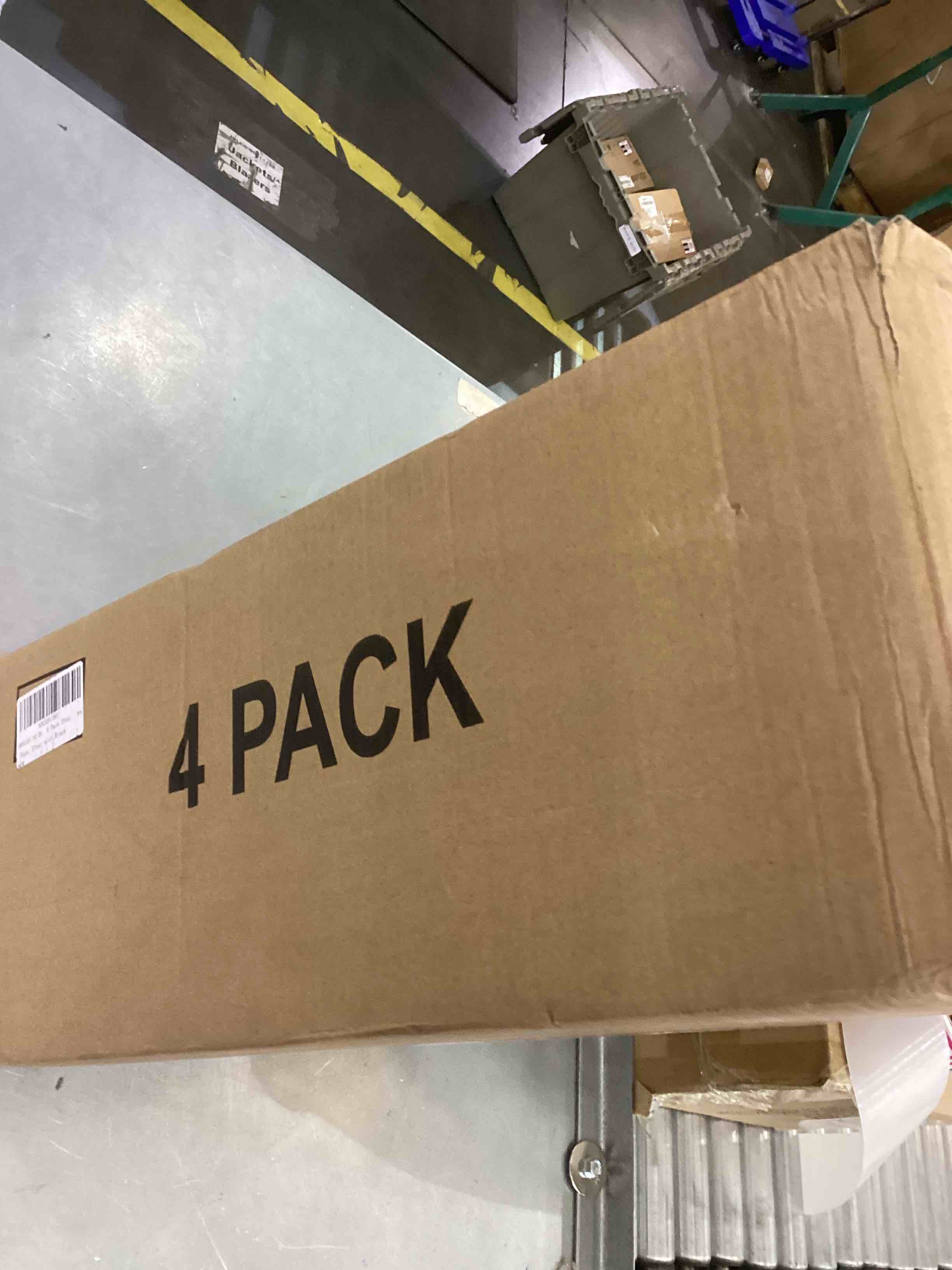 https://s3.amazonaws.com/lotting-images-prod/bidfta/EXS00379324_1690994101958.jpeg