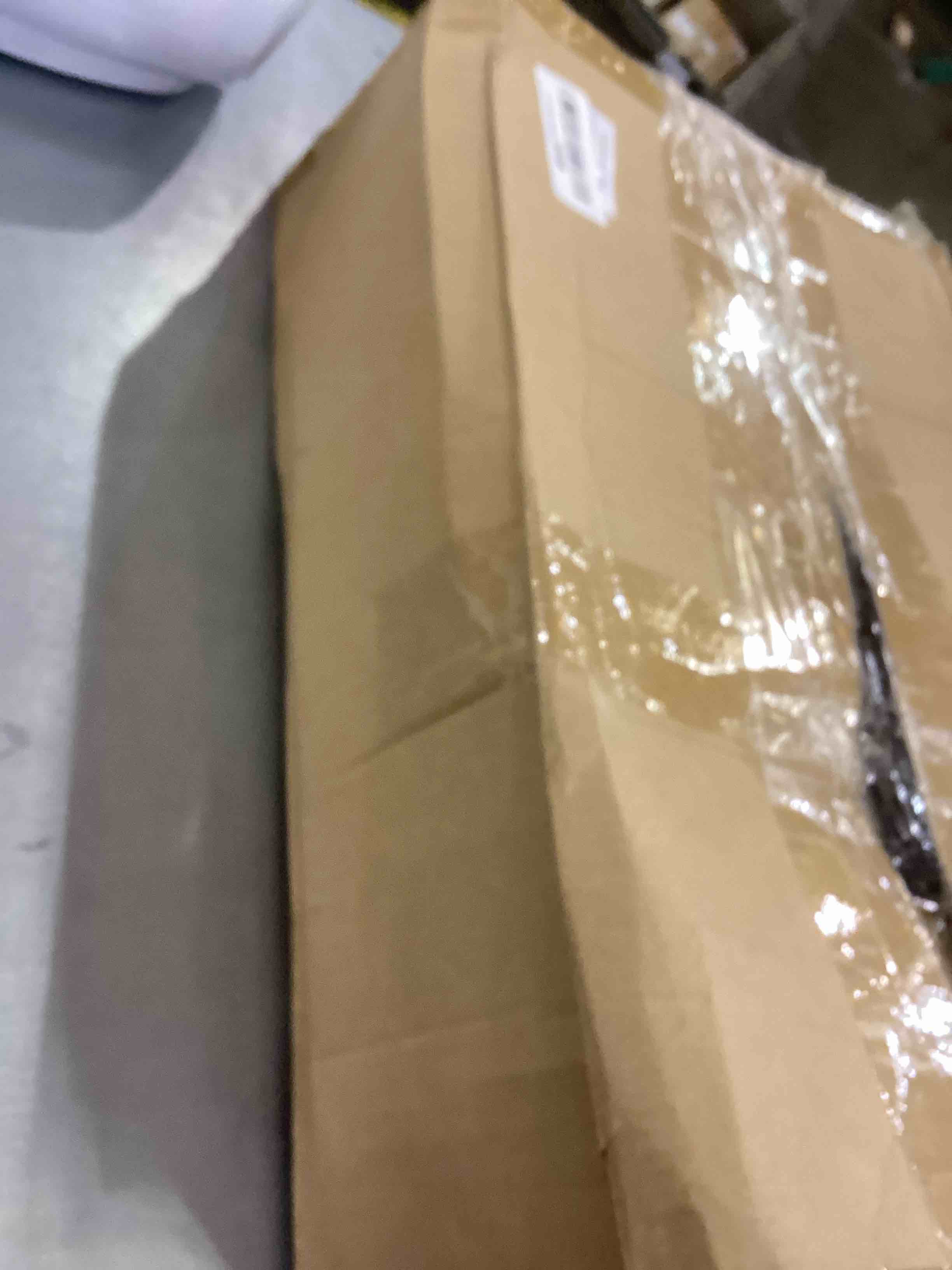 https://s3.amazonaws.com/lotting-images-prod/bidfta/EXS00379326_1690994278243.jpeg
