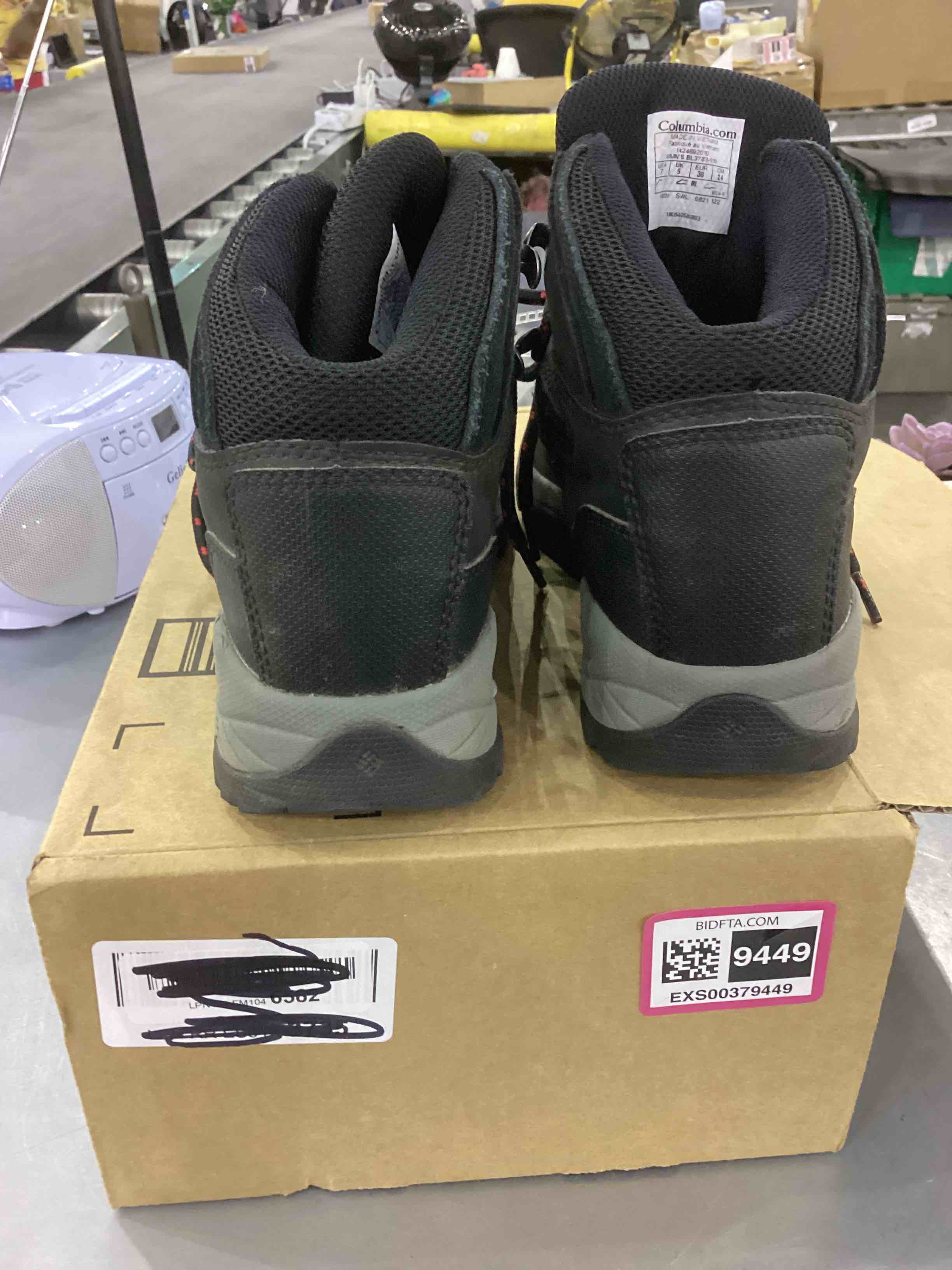https://s3.amazonaws.com/lotting-images-prod/bidfta/EXS00379449_1691151361663.jpeg