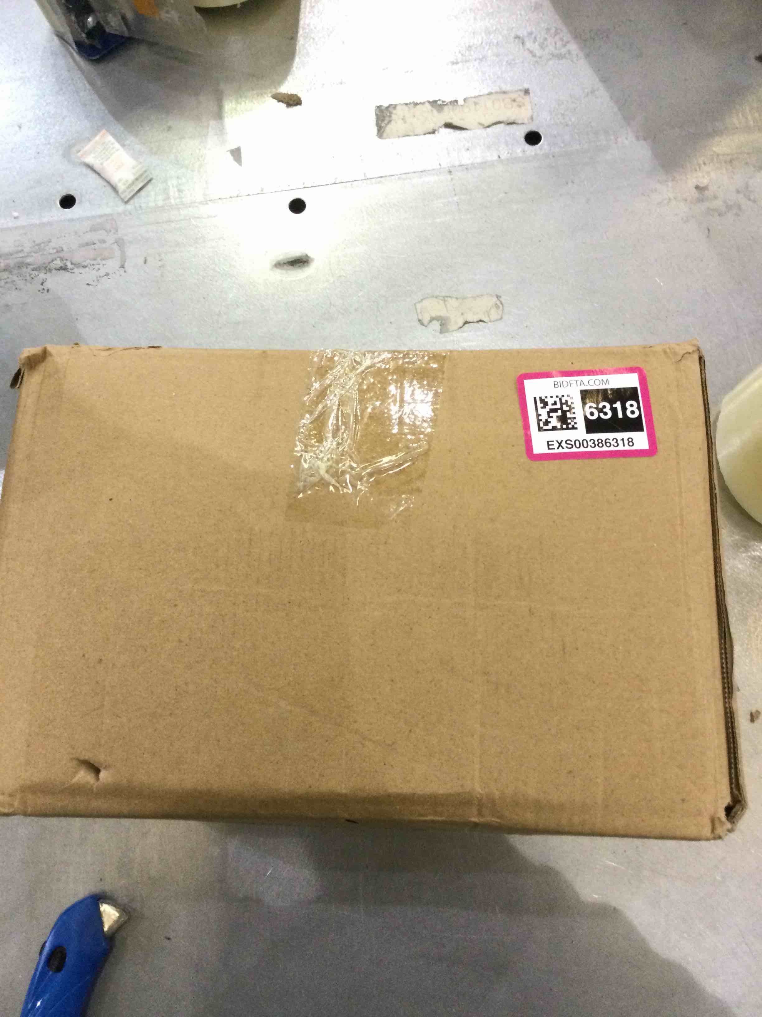 https://s3.amazonaws.com/lotting-images-prod/bidfta/EXS00386318_1703098004668.jpeg