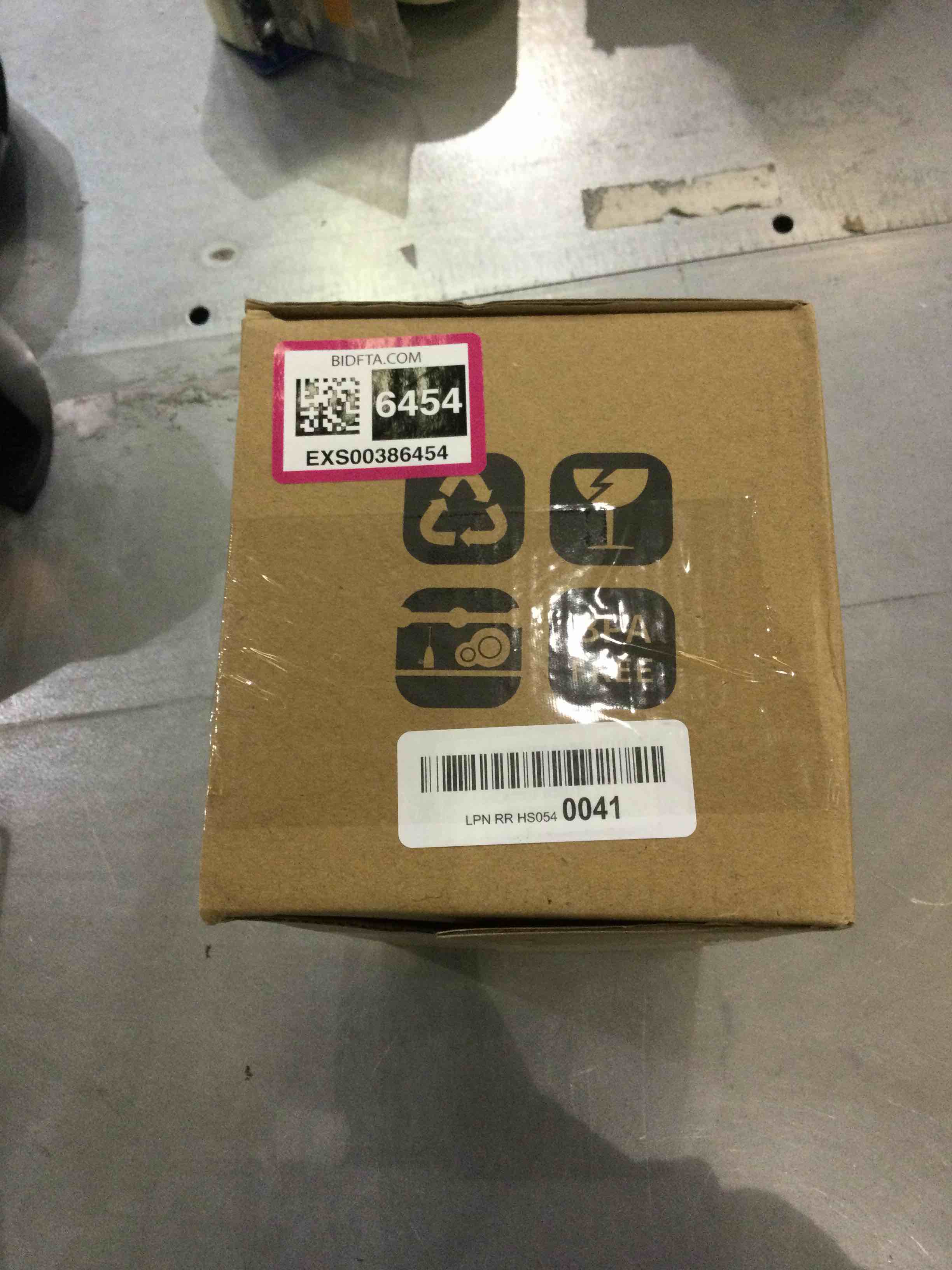 https://s3.amazonaws.com/lotting-images-prod/bidfta/EXS00386454_1703173889721.jpeg