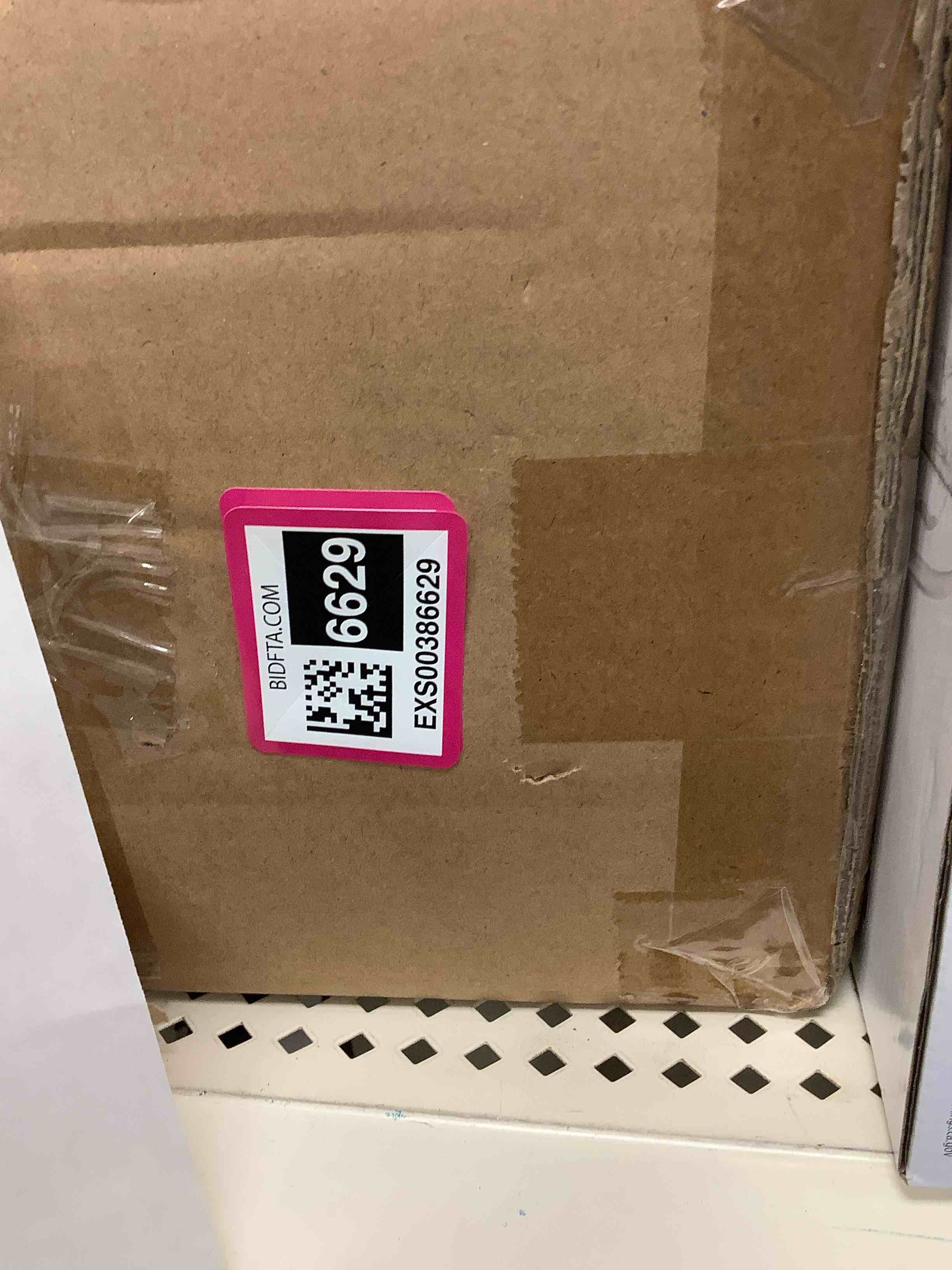 https://s3.amazonaws.com/lotting-images-prod/bidfta/EXS00386629_1703281022248.jpeg