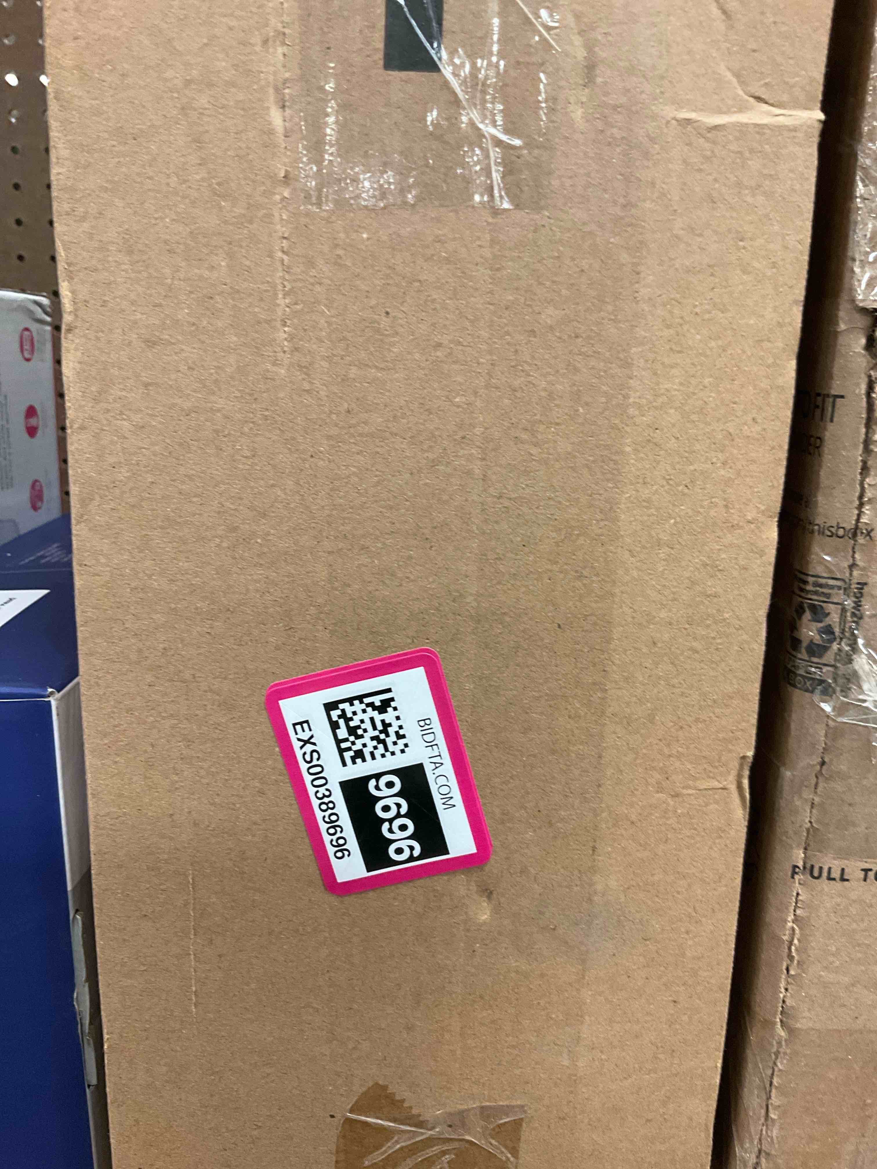 https://s3.amazonaws.com/lotting-images-prod/bidfta/EXS00389696_1703280555977.jpeg