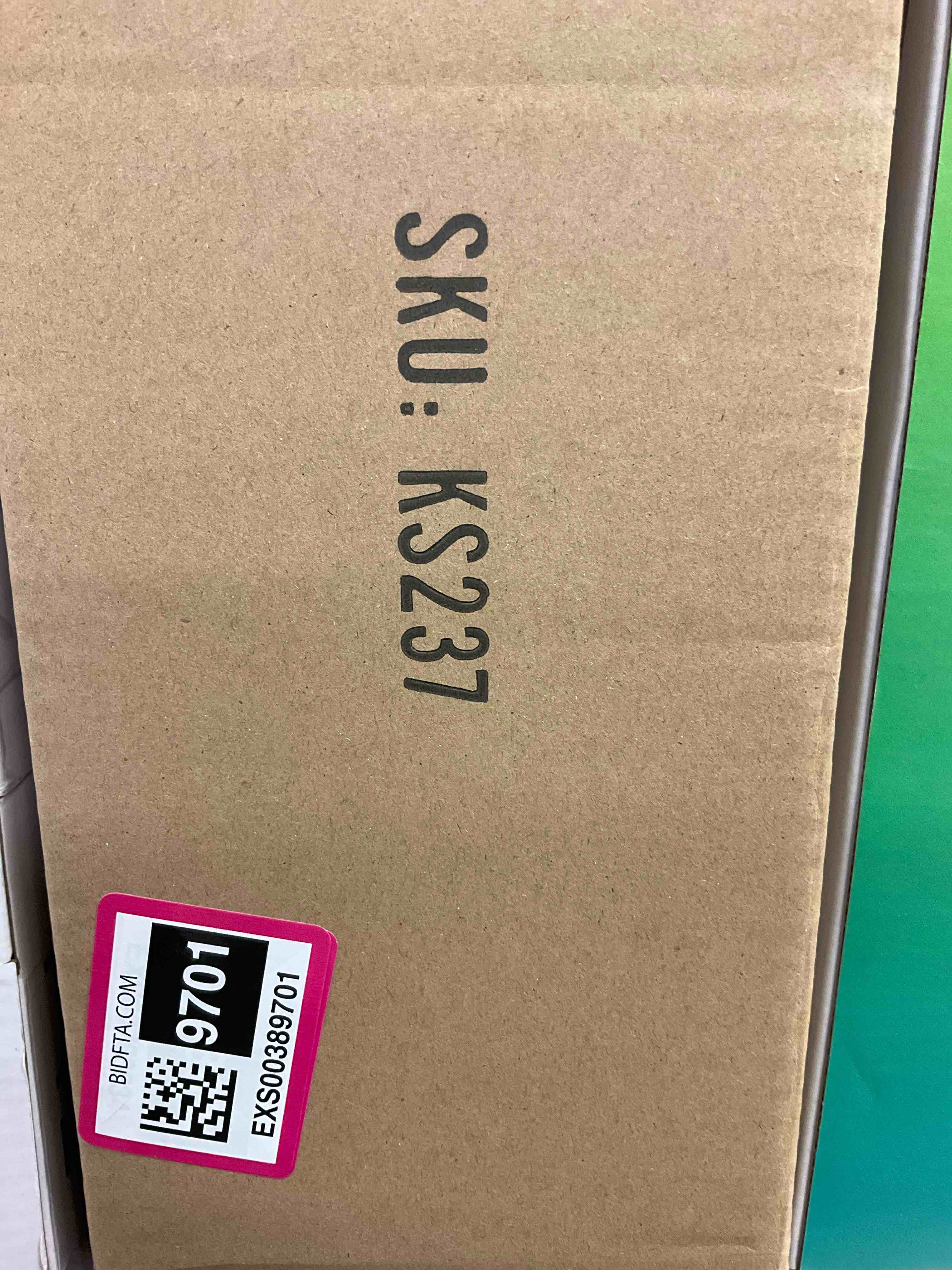 https://s3.amazonaws.com/lotting-images-prod/bidfta/EXS00389701_1703280406923.jpeg