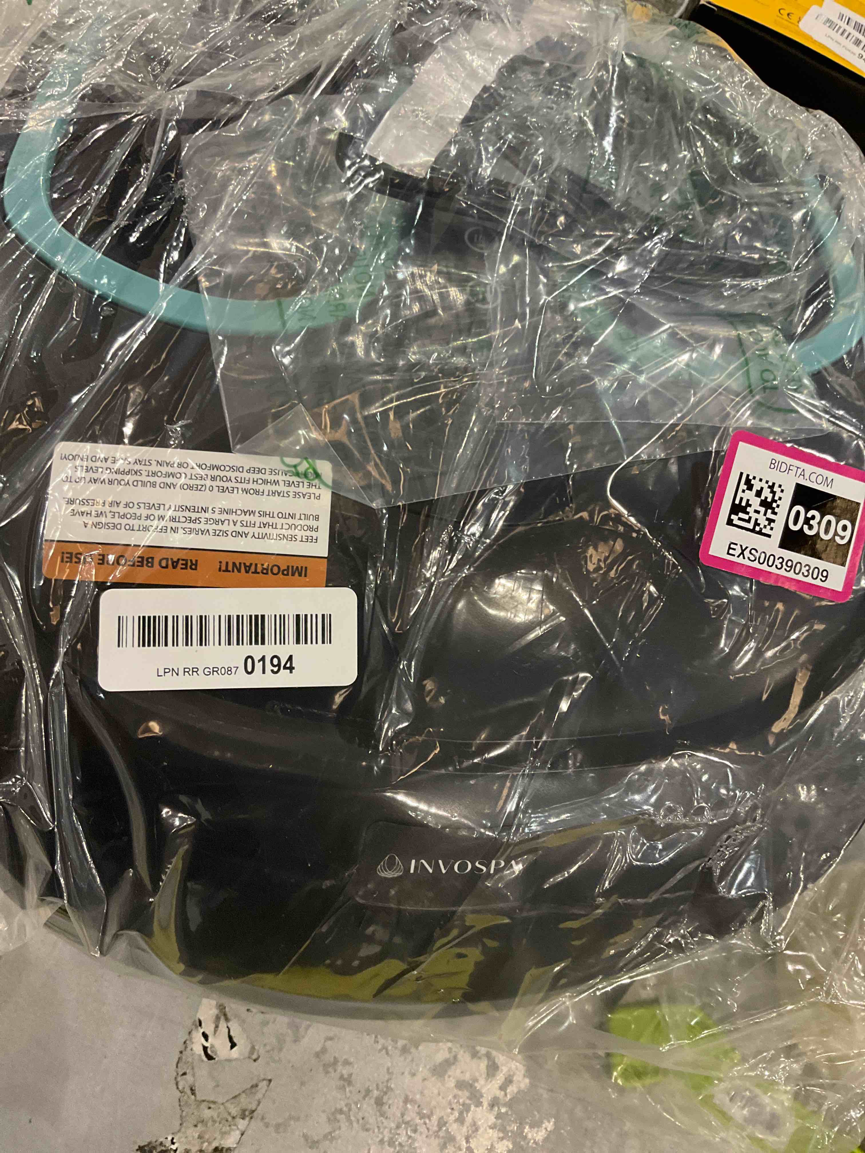 https://s3.amazonaws.com/lotting-images-prod/bidfta/EXS00390309_1691674441651.jpeg