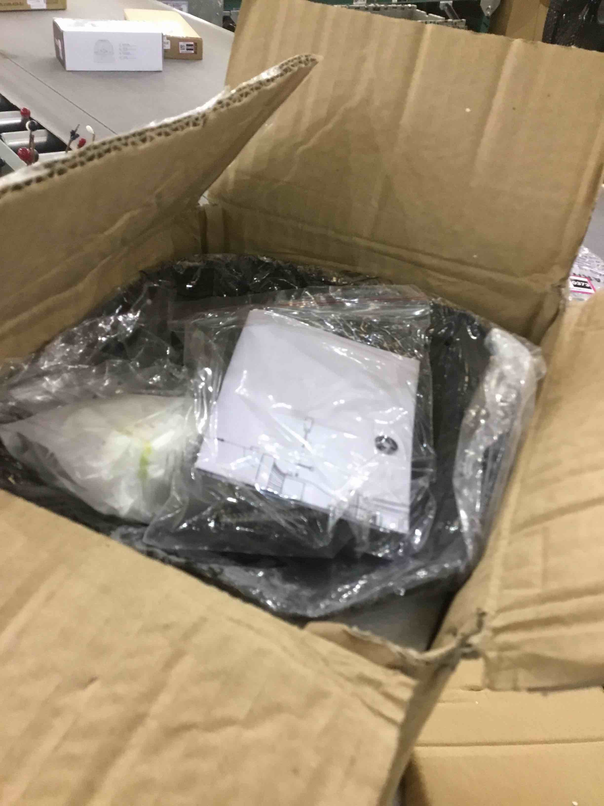 https://s3.amazonaws.com/lotting-images-prod/bidfta/EXS00390376_1691671136837.jpeg