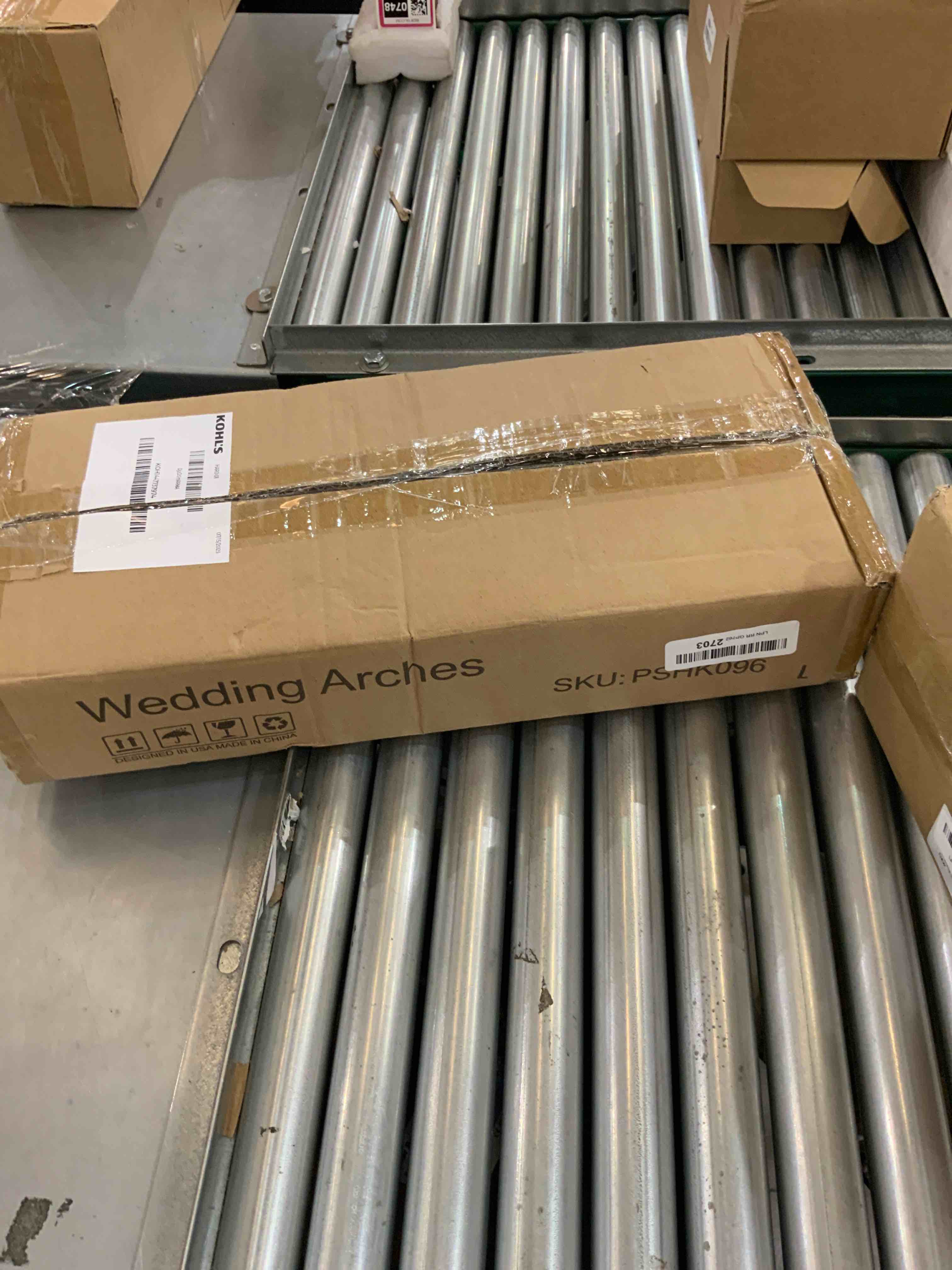 https://s3.amazonaws.com/lotting-images-prod/bidfta/EXS00391058_1691521596228.jpeg