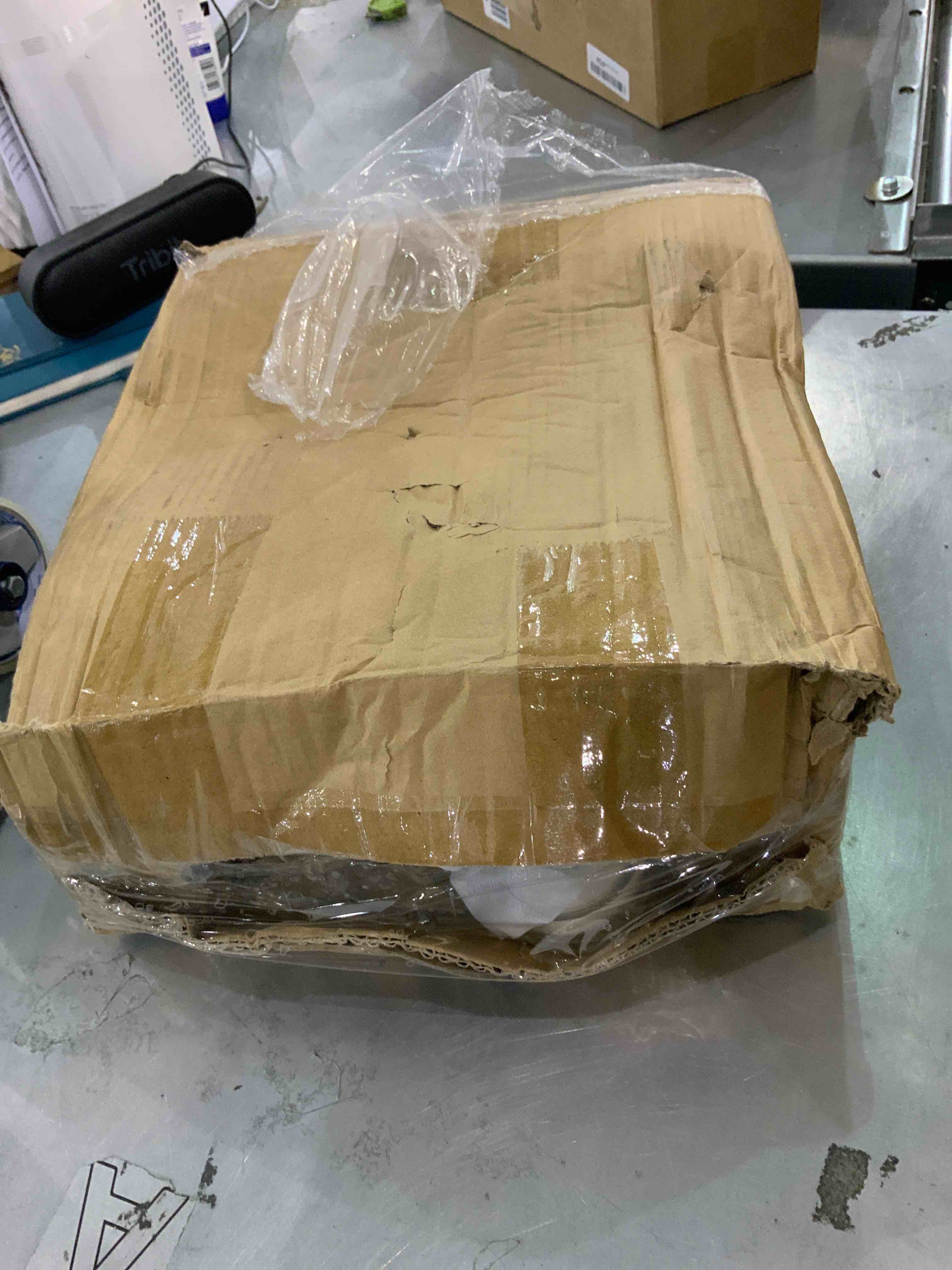 https://s3.amazonaws.com/lotting-images-prod/bidfta/EXS00391084_1691580738157.jpeg