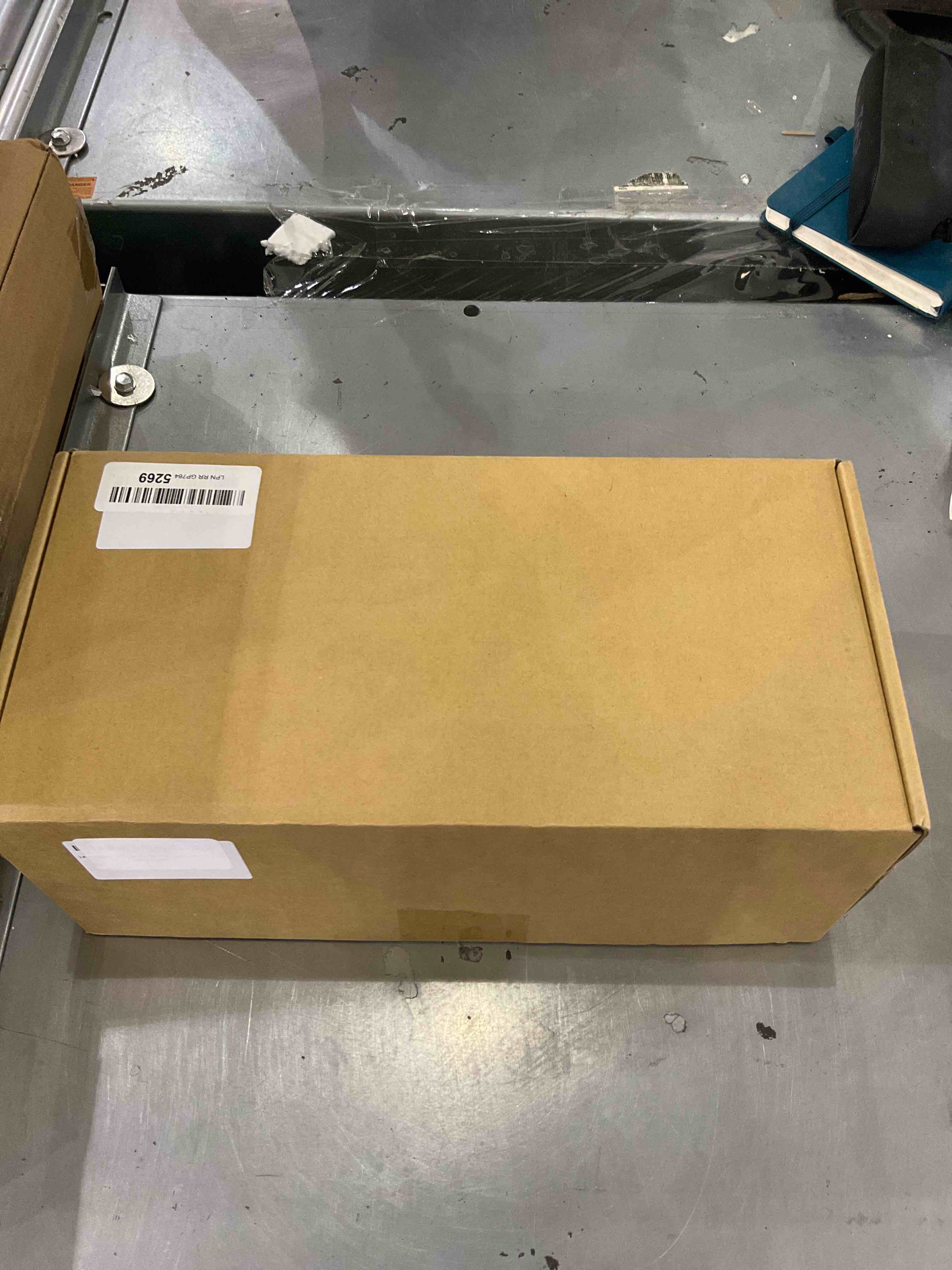 https://s3.amazonaws.com/lotting-images-prod/bidfta/EXS00391393_1691675498792.jpeg