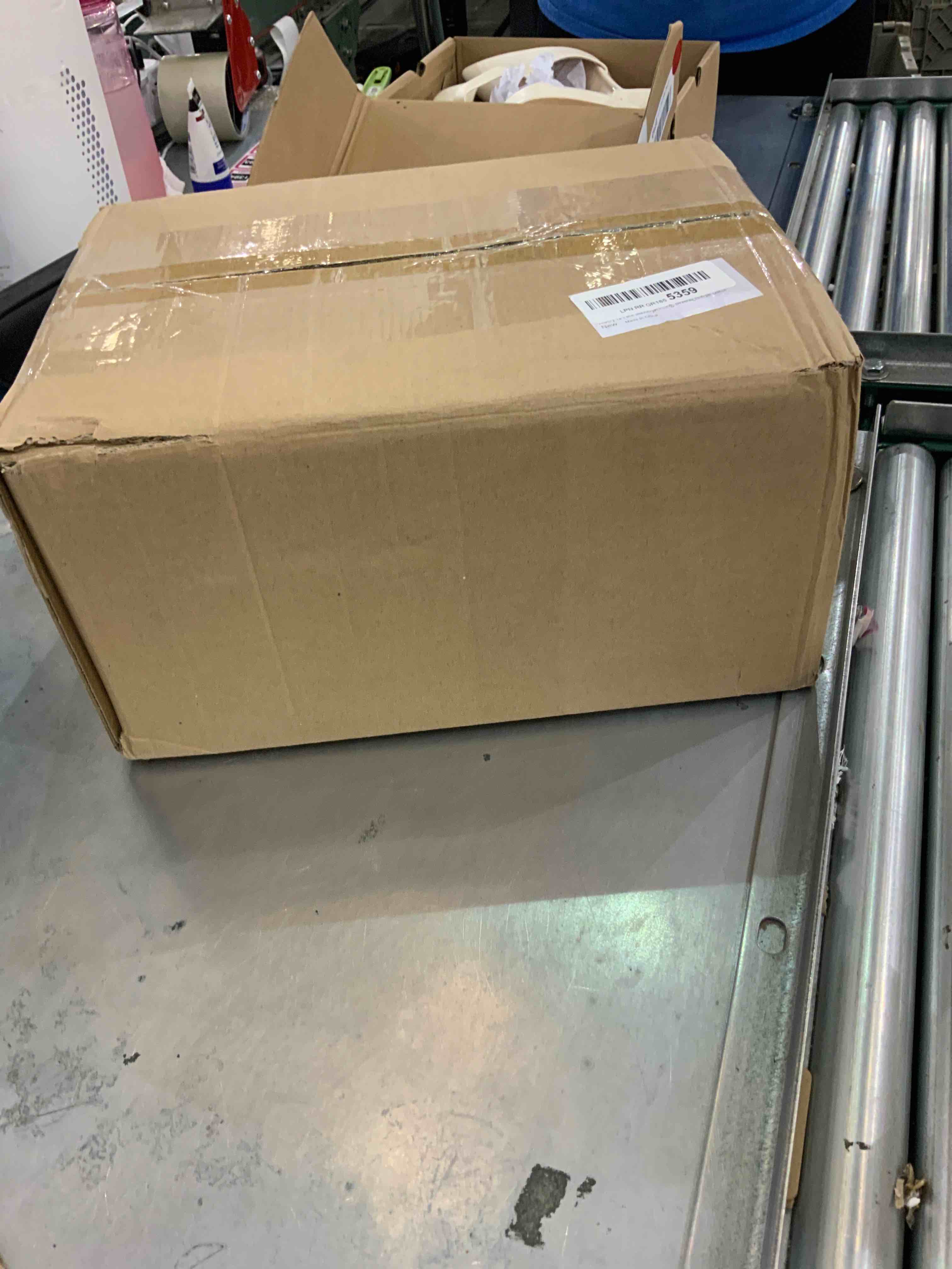 https://s3.amazonaws.com/lotting-images-prod/bidfta/EXS00391424_1691675162793.jpeg