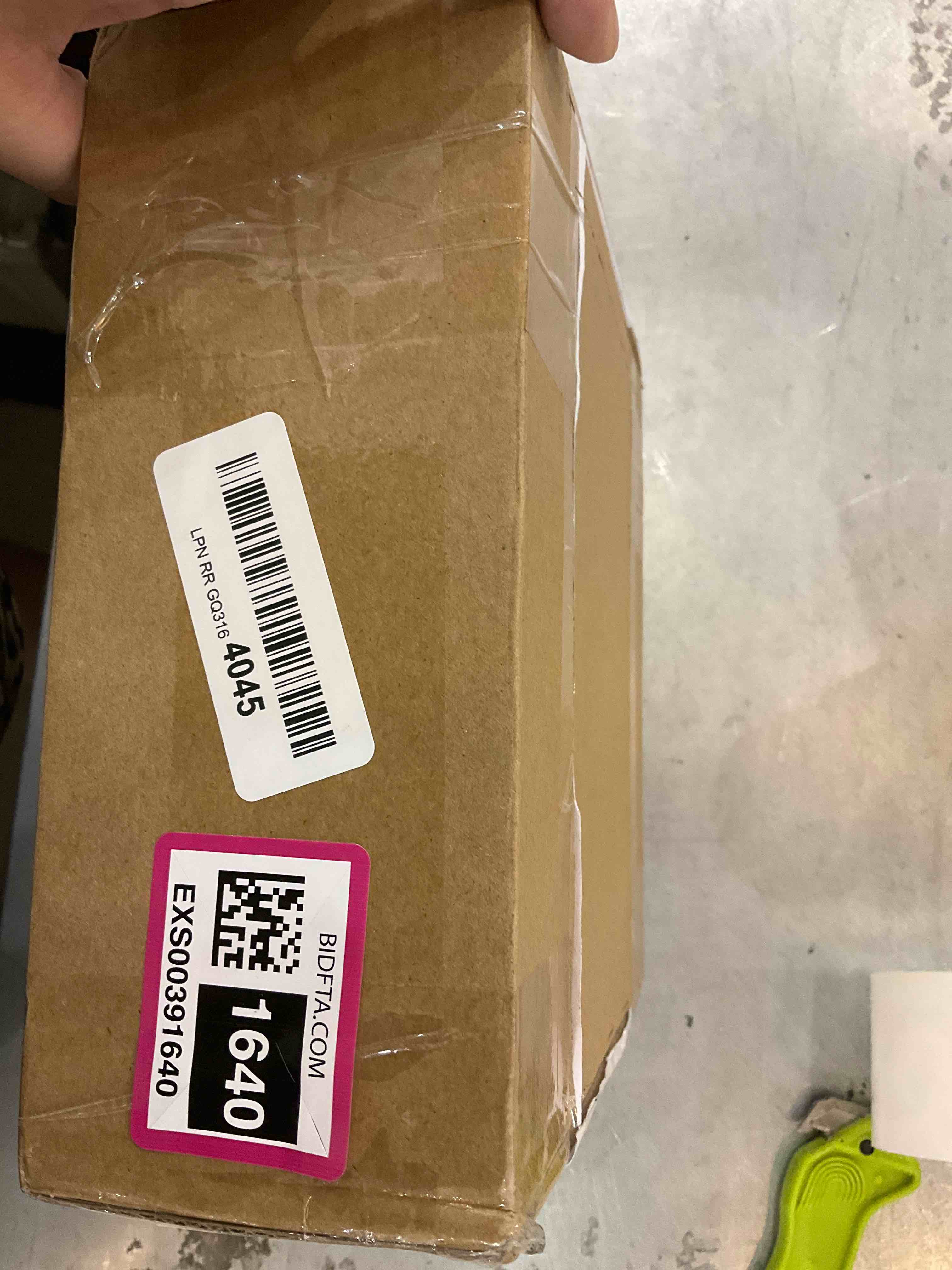 https://s3.amazonaws.com/lotting-images-prod/bidfta/EXS00391640_1691592997605.jpeg