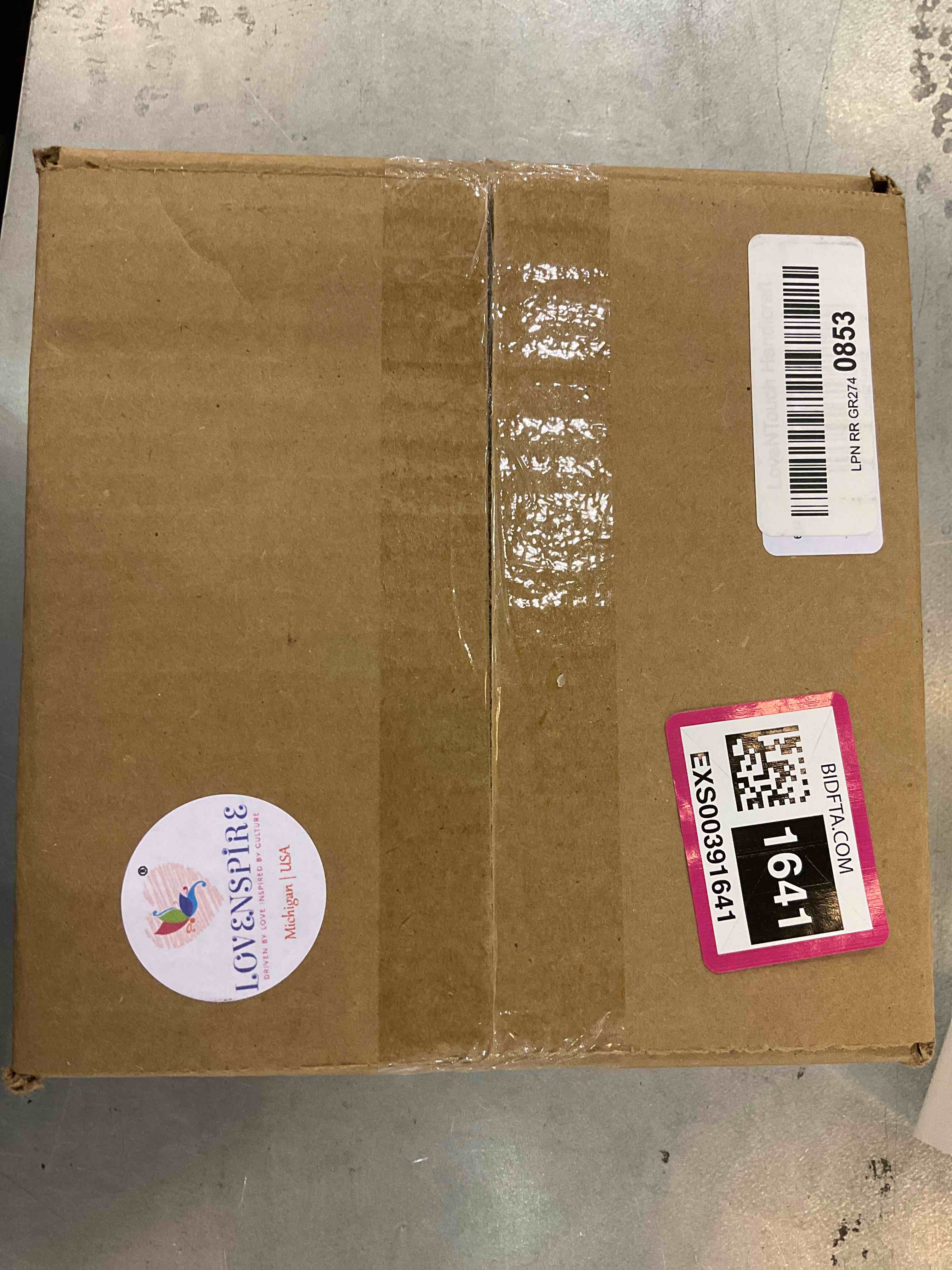 https://s3.amazonaws.com/lotting-images-prod/bidfta/EXS00391641_1691593067602.jpeg