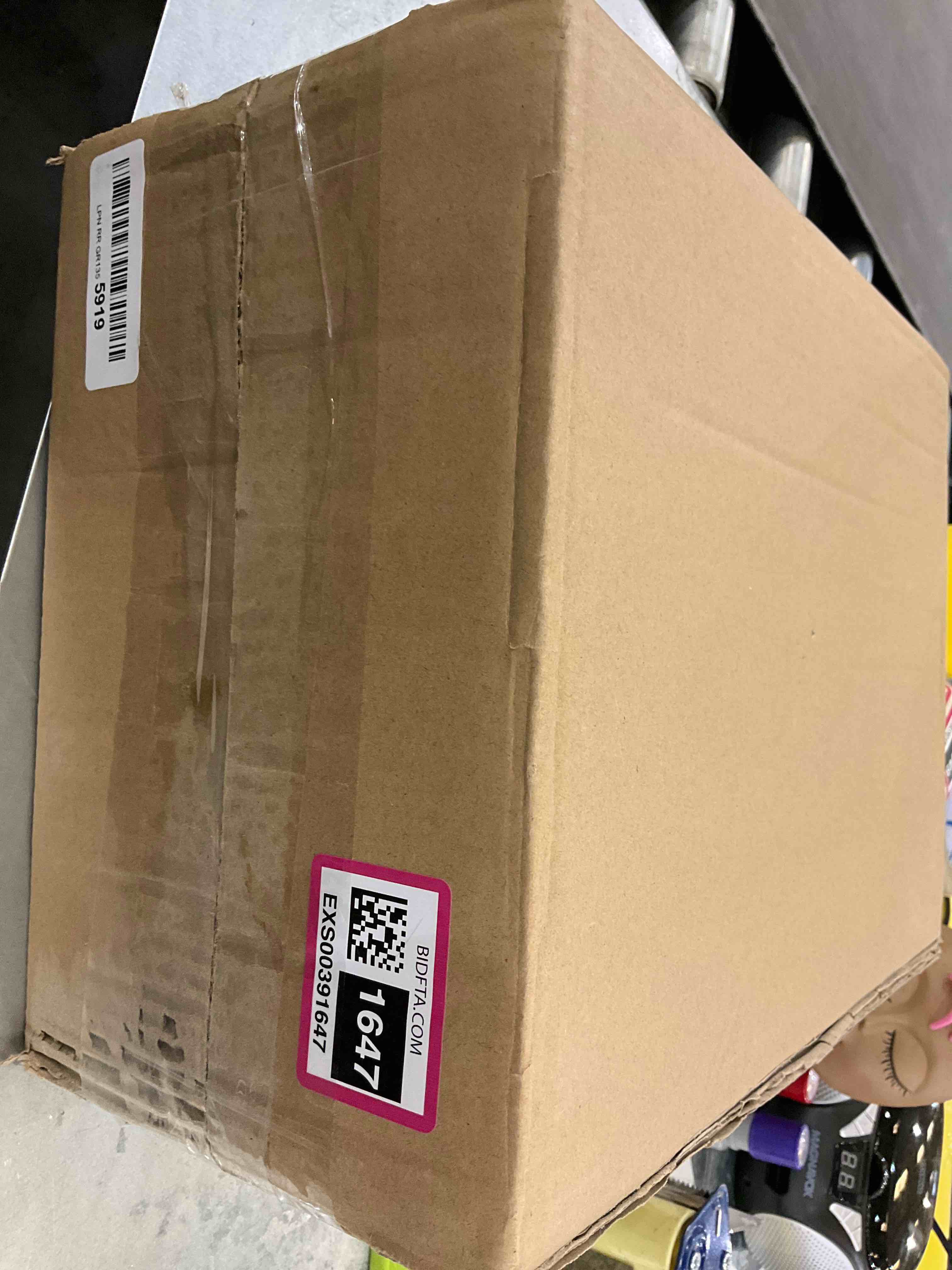 https://s3.amazonaws.com/lotting-images-prod/bidfta/EXS00391647_1691594037335.jpeg