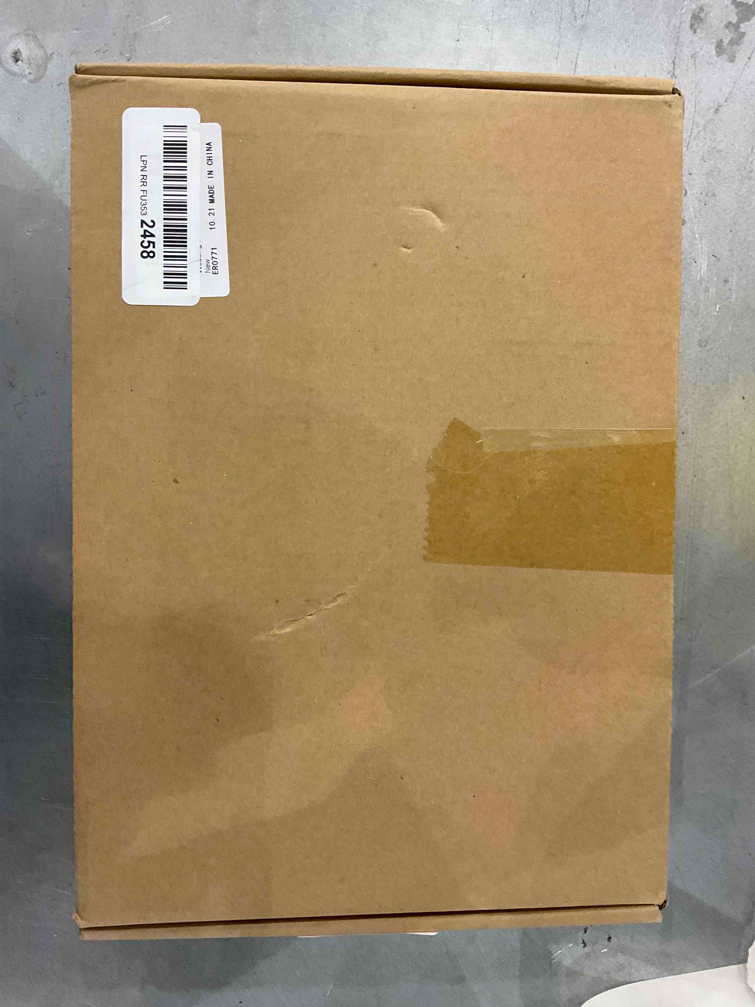 https://s3.amazonaws.com/lotting-images-prod/bidfta/EXS00391749_1691667217401.jpeg