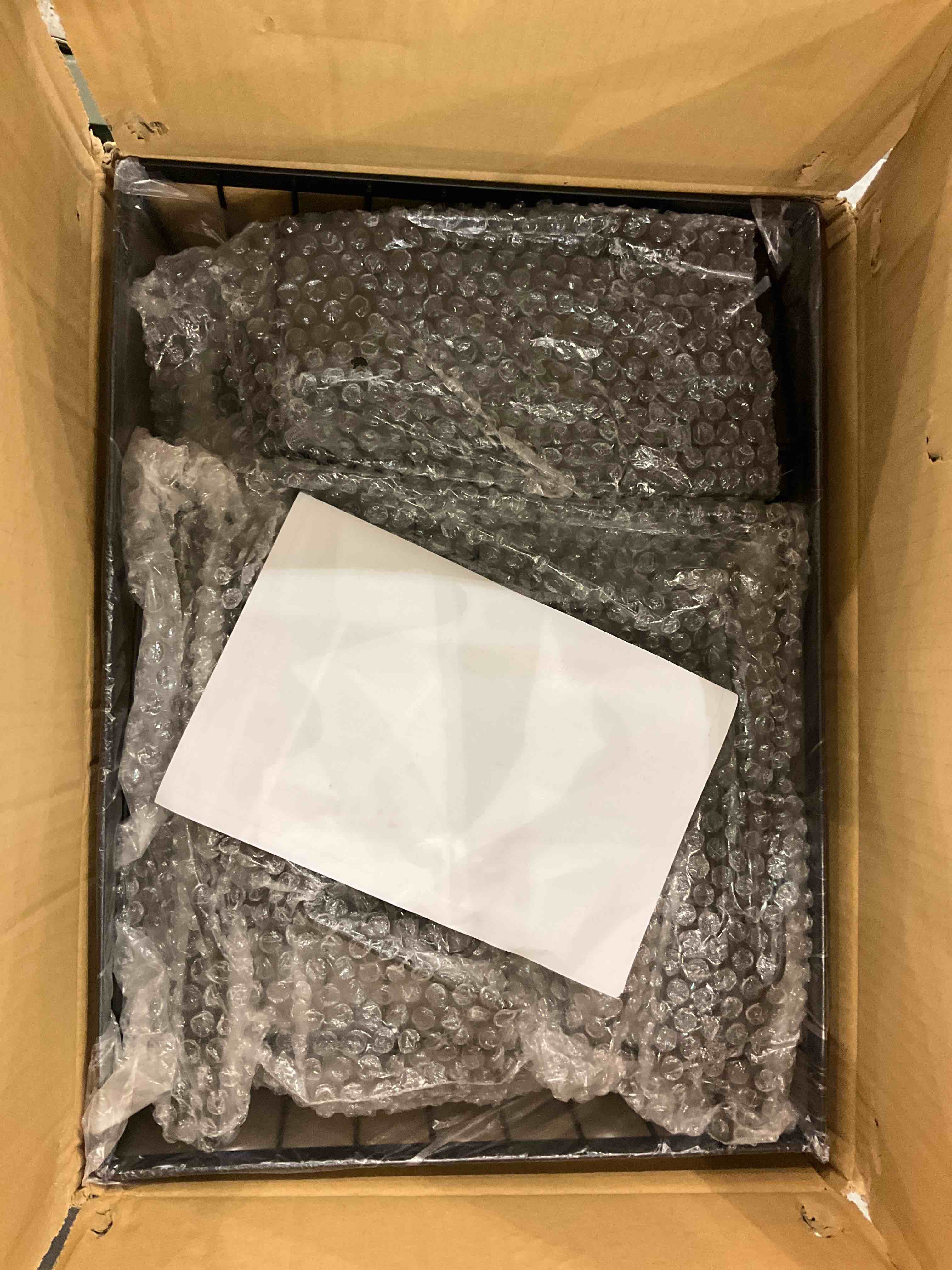 https://s3.amazonaws.com/lotting-images-prod/bidfta/EXS00391754_1691667591606.jpeg