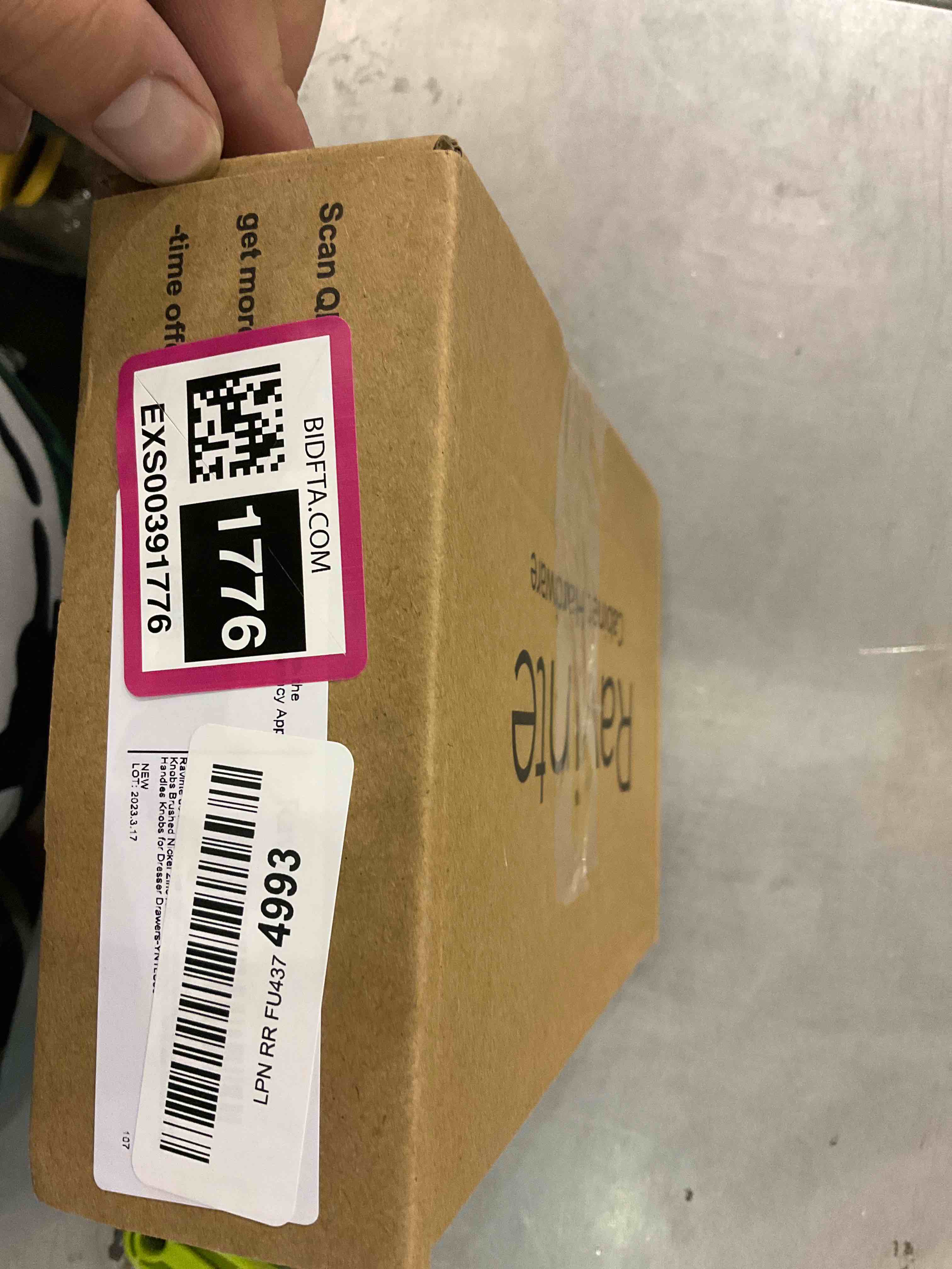 https://s3.amazonaws.com/lotting-images-prod/bidfta/EXS00391776_1691670755272.jpeg