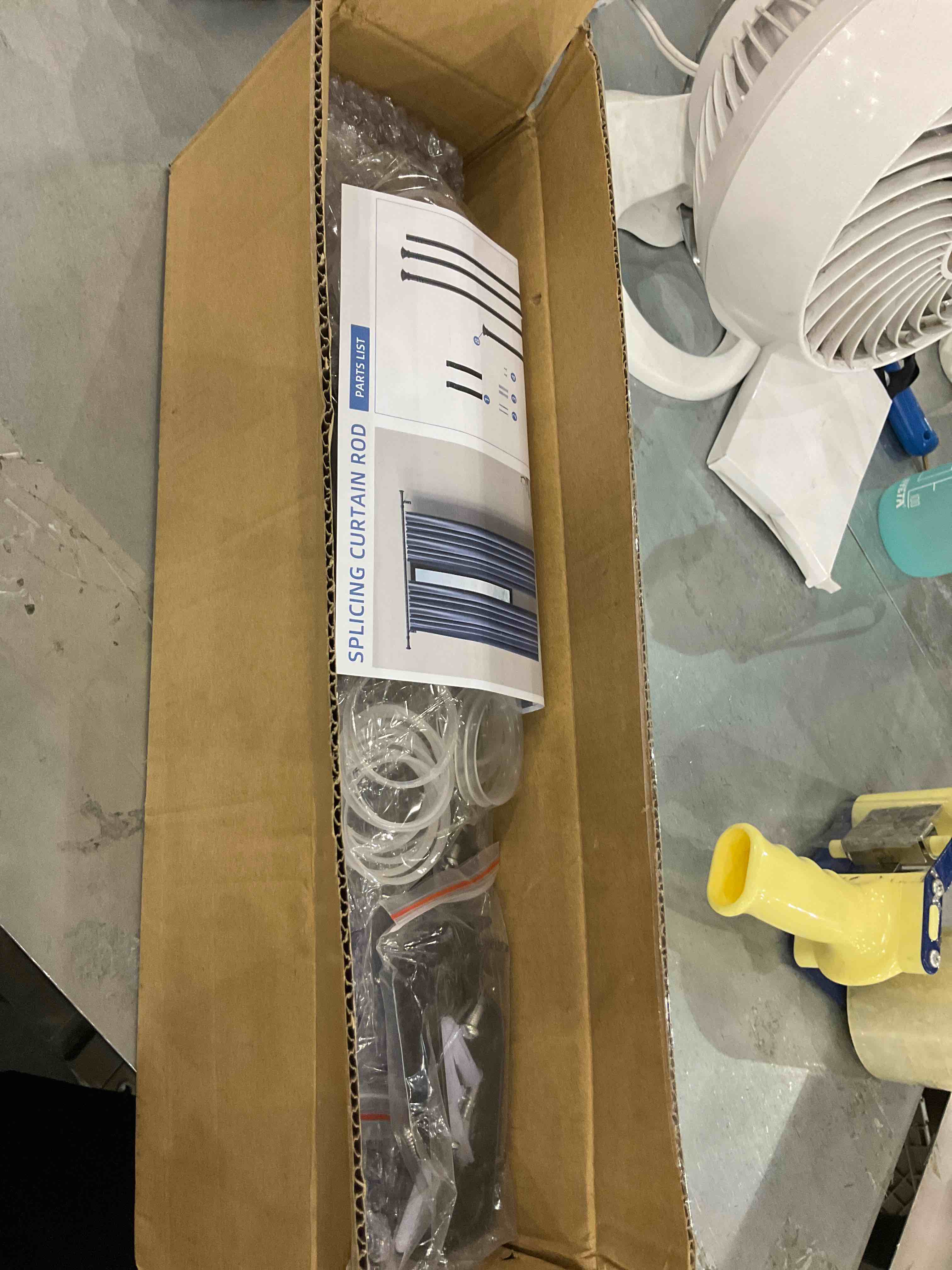 https://s3.amazonaws.com/lotting-images-prod/bidfta/EXS00391913_1691667388473.jpeg