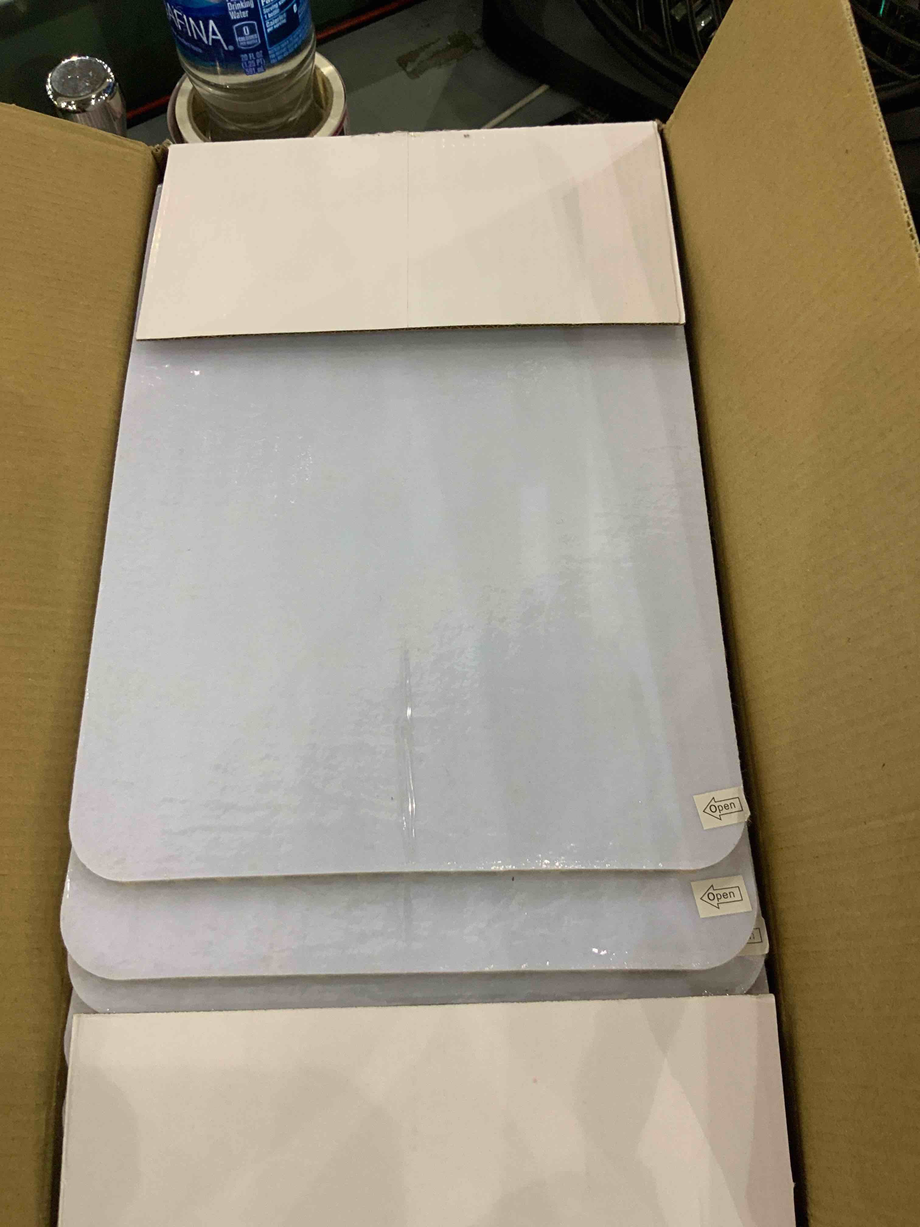 https://s3.amazonaws.com/lotting-images-prod/bidfta/EXS00393221_1691666043273.jpeg