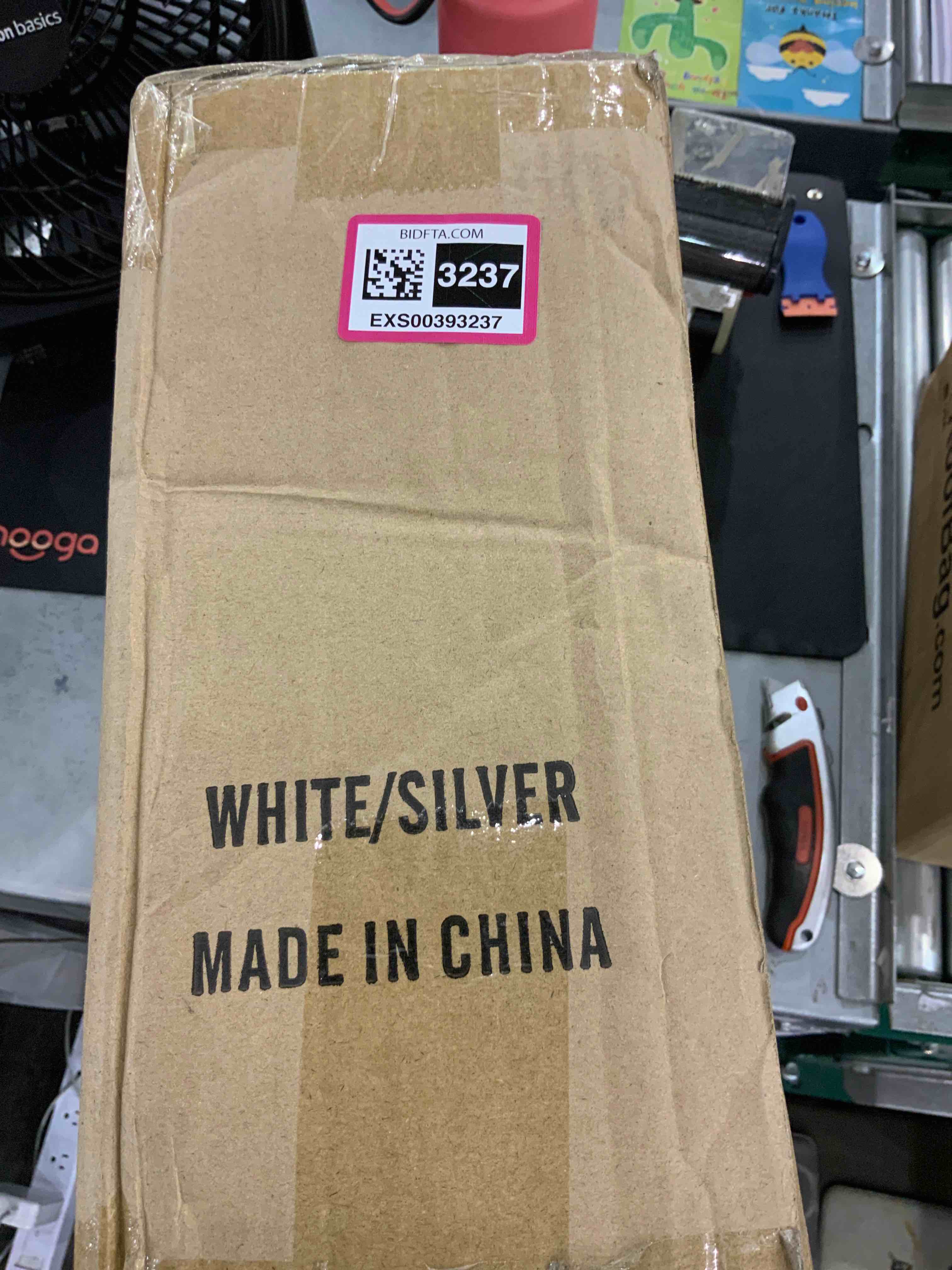 https://s3.amazonaws.com/lotting-images-prod/bidfta/EXS00393237_1691667047794.jpeg